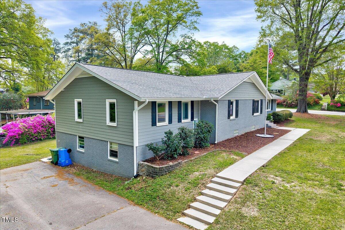 Fuquay Varina, North Carolina, 27526, United States, 4 Bedrooms Bedrooms, ,2 BathroomsBathrooms,Residential,For Sale,1778553