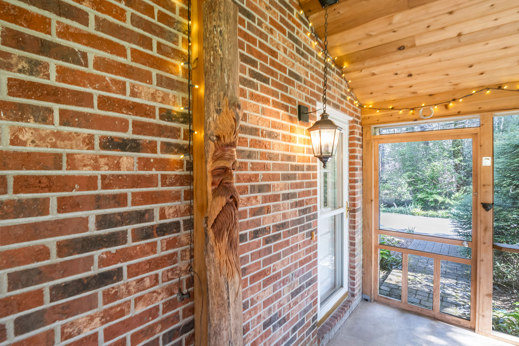  FLAT ROCK - 物件實景