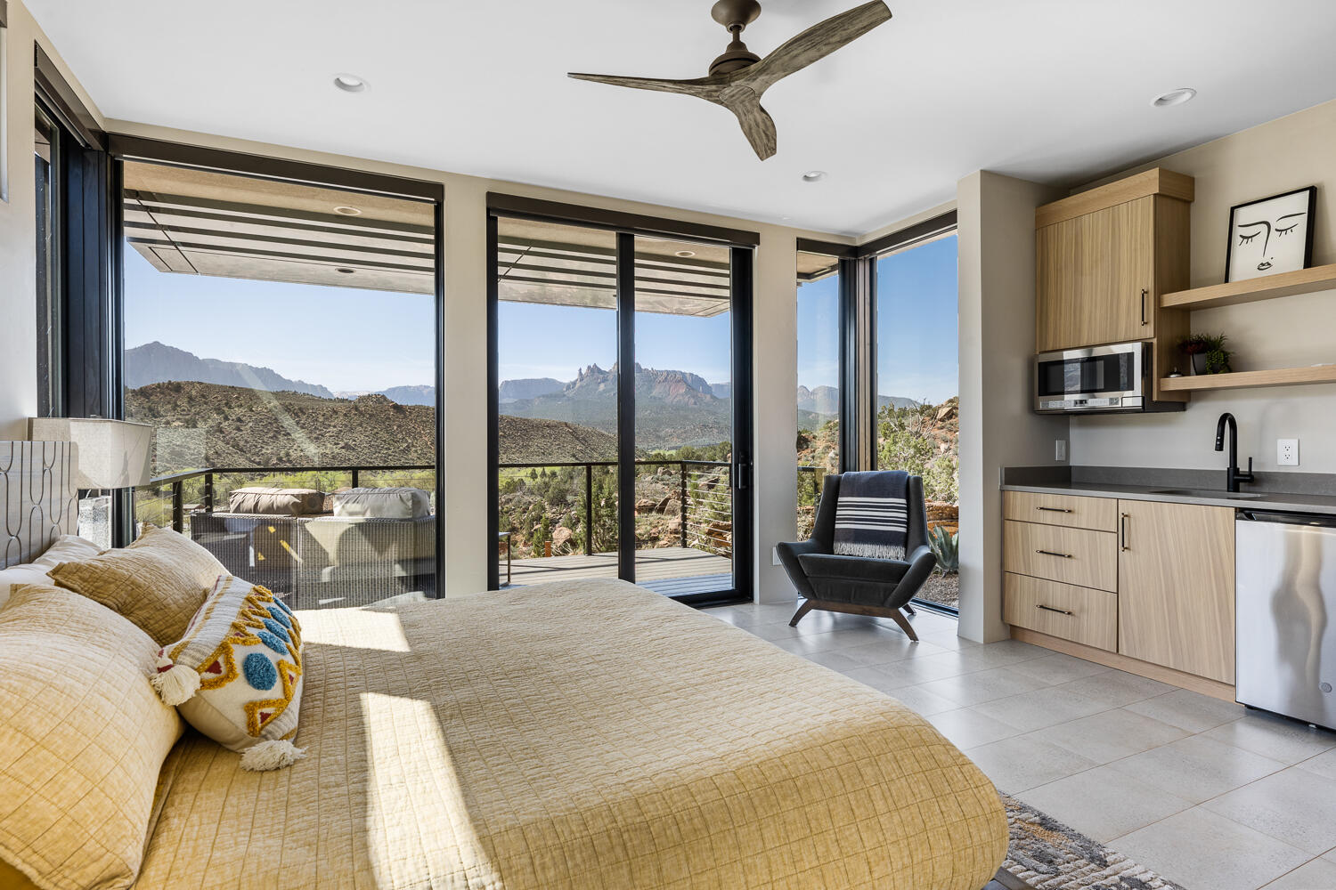 Springdale, Utah, 84767, United States, 4 Bedrooms Bedrooms, ,Residential,For Sale,1991496