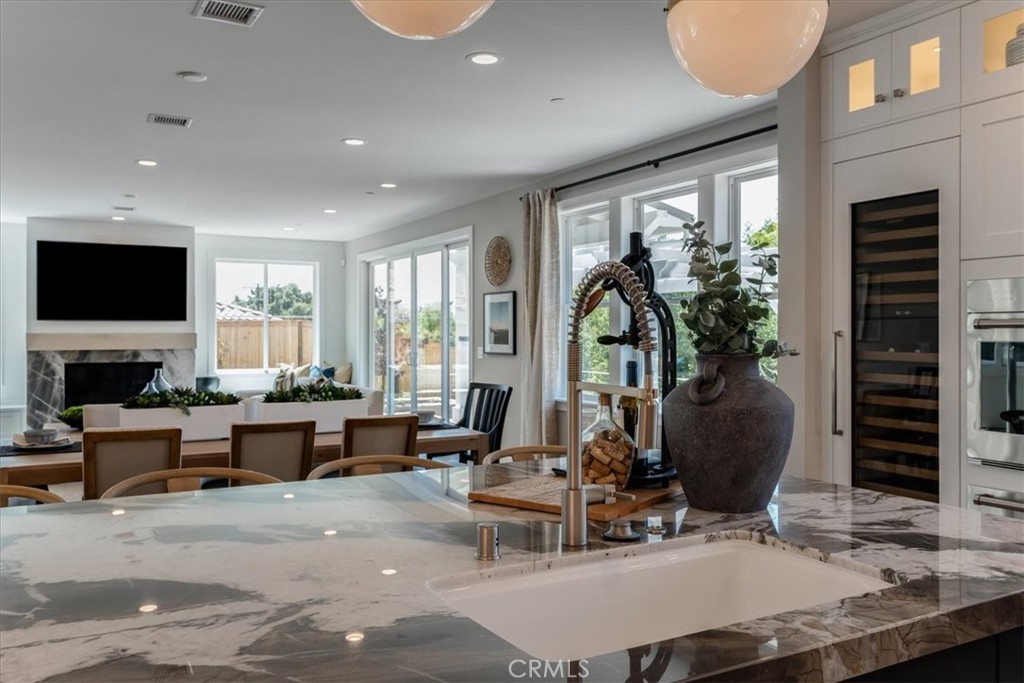 San Luis Obispo, California, 93401, United States, 5 Bedrooms Bedrooms, ,6 BathroomsBathrooms,Residential,For Sale,2008963