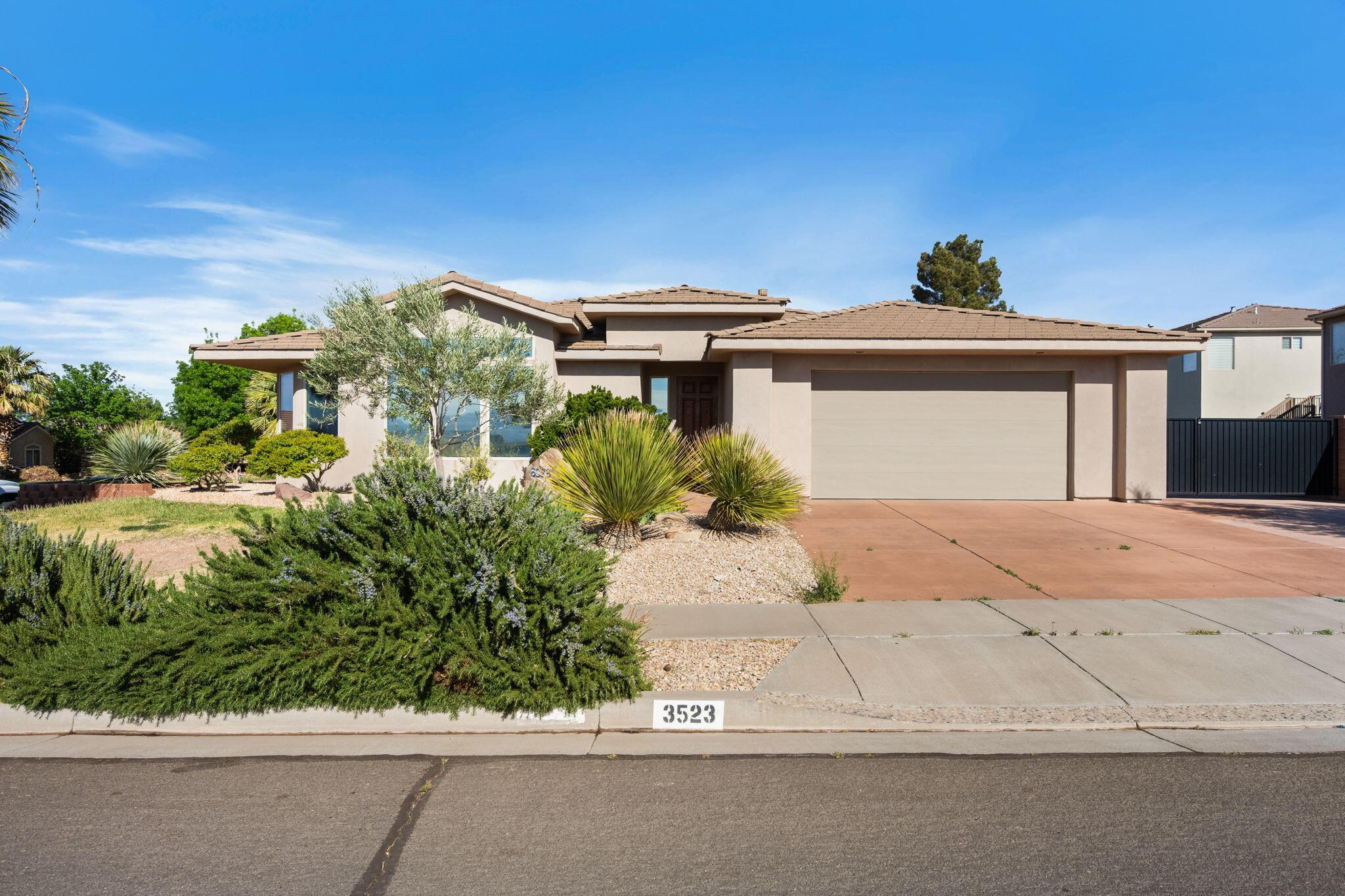 St George, Utah, 84790, United States, 3 Bedrooms Bedrooms, ,2 BathroomsBathrooms,Residential,For Sale,1878970