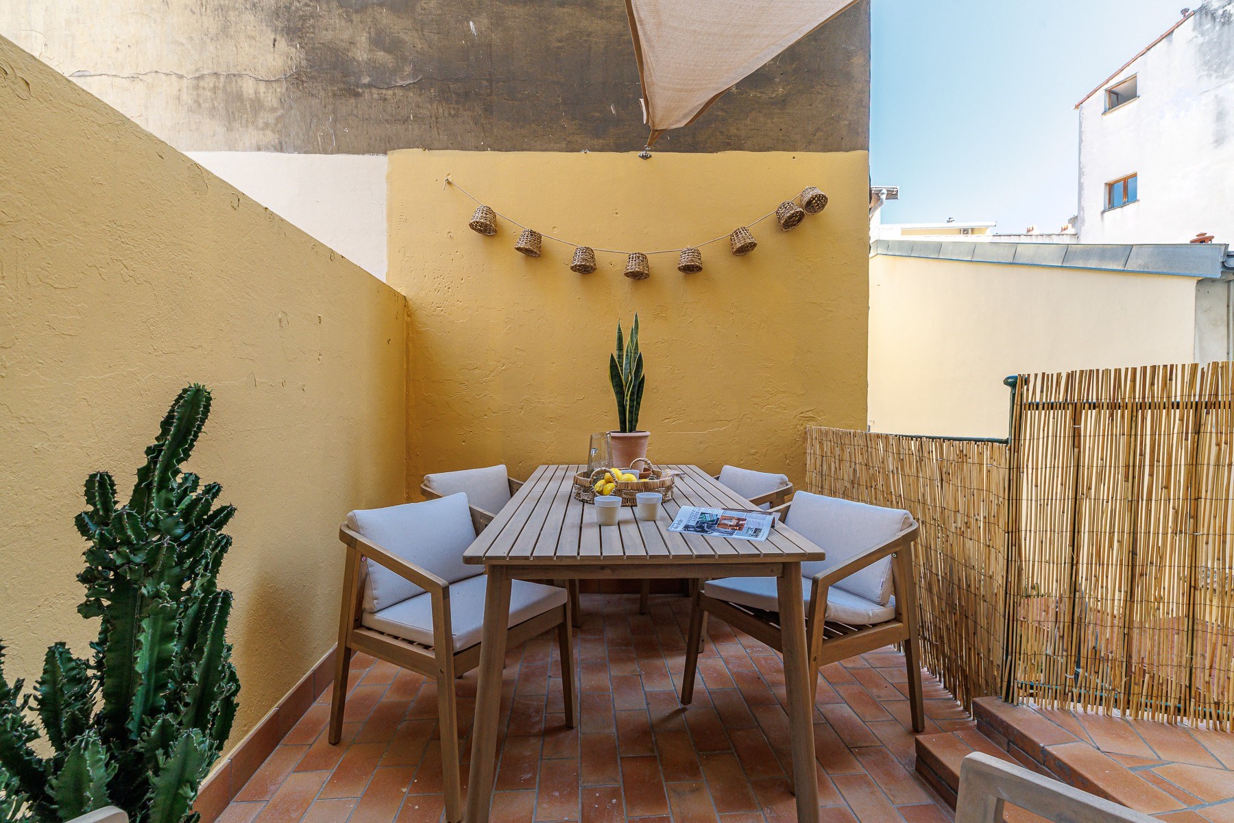  Nice Port 2 bedroom apartment 51 sqm renovated investment property near tramway… - 物件實景