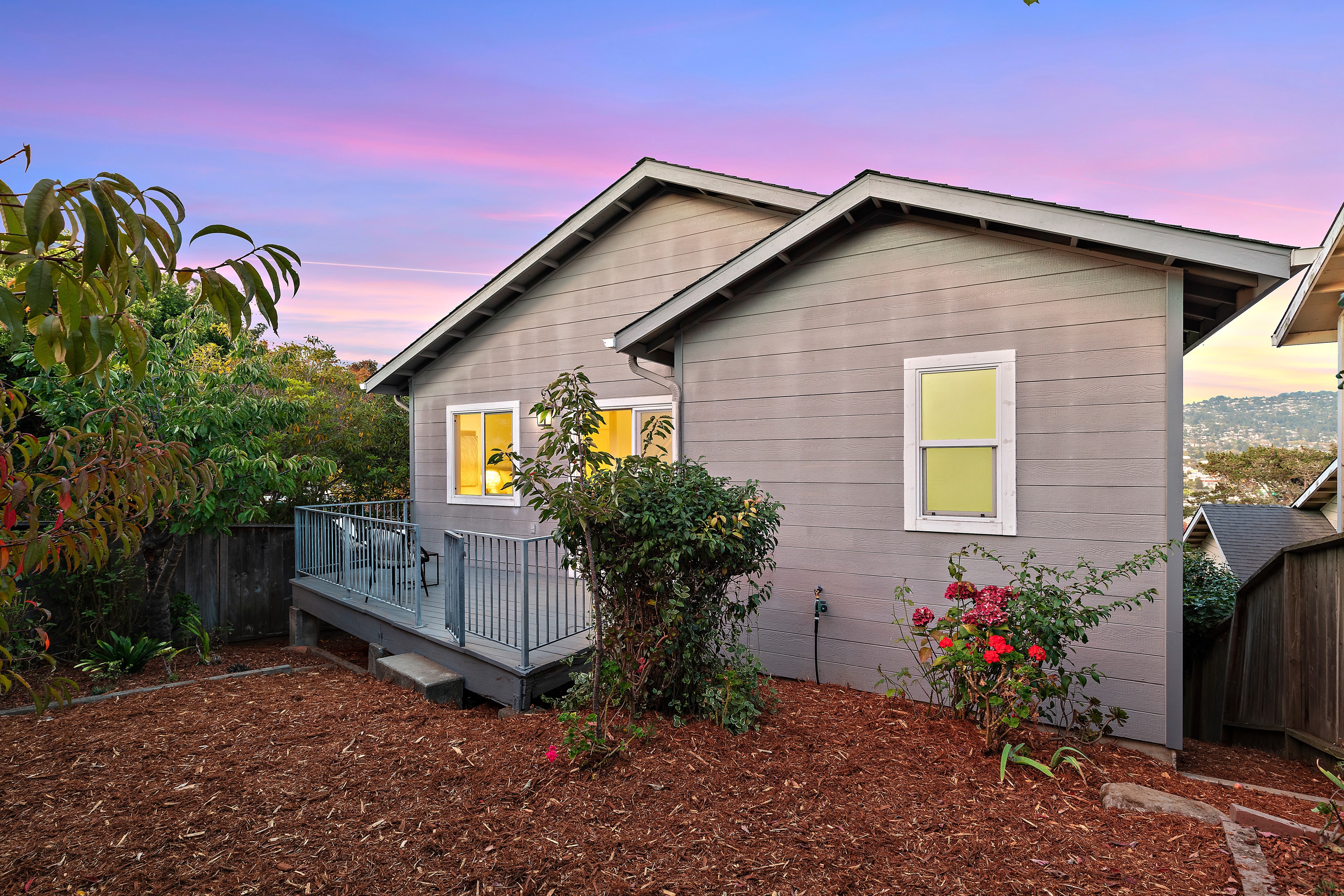  A Distinguished Albany Hills Home with Berkeley Hills Views - 物件實景