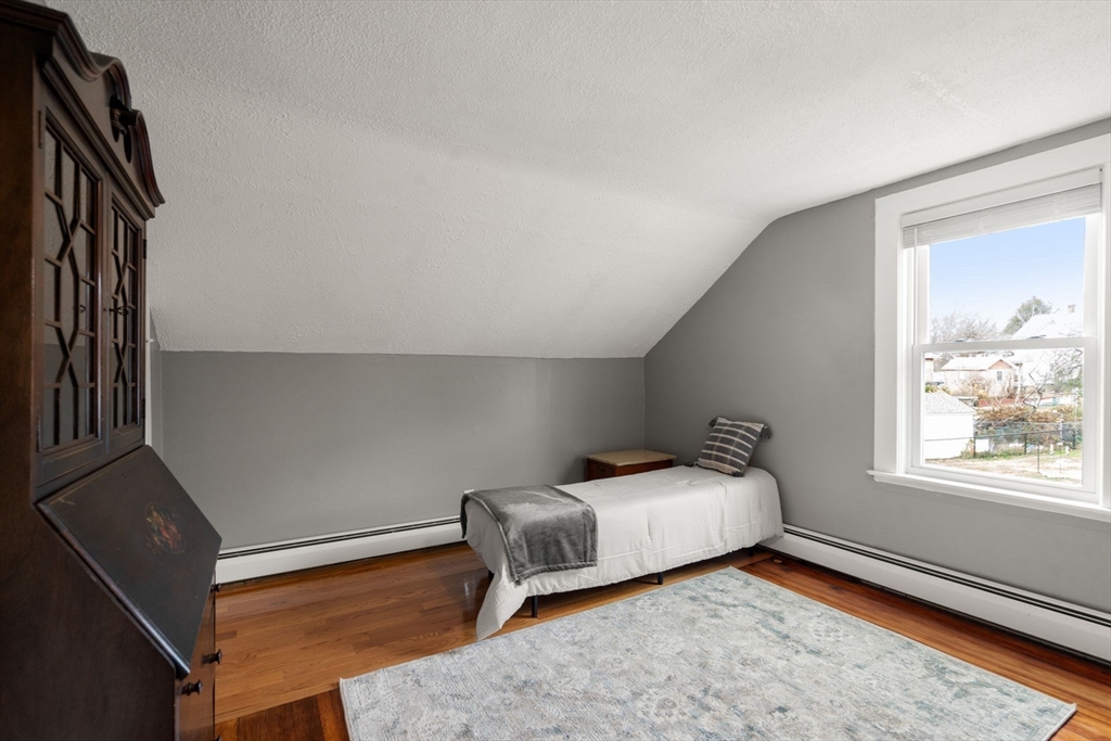 Maynard, Massachusetts, 01754, United States, 3 Bedrooms Bedrooms, ,2 BathroomsBathrooms,Residential,For Sale,1994472