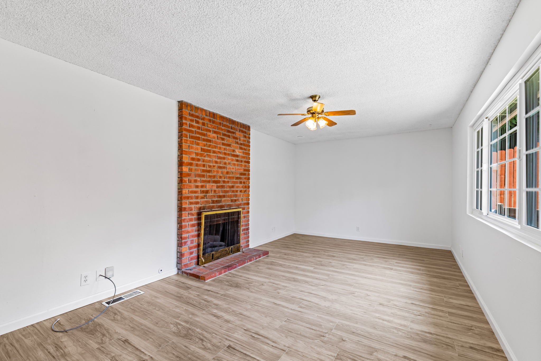 Watsonville, California, 95076, United States, 3 Bedrooms Bedrooms, ,2 BathroomsBathrooms,Residential,For Sale,1976793