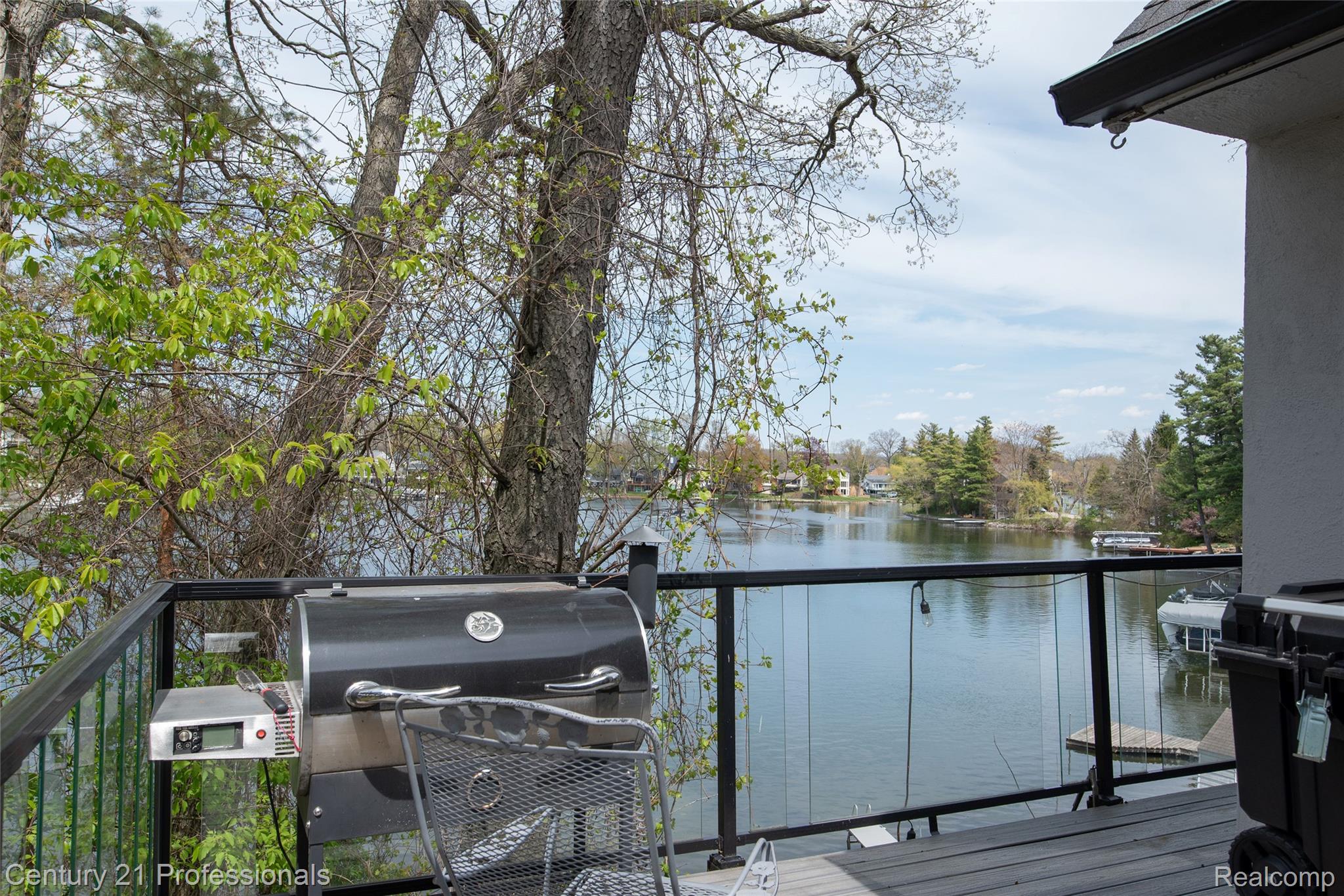 LakeOrion, Michigan, 48362, United States, 2 Bedrooms Bedrooms, ,2 BathroomsBathrooms,Residential,For Sale,2005398