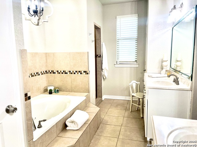 Boerne, Texas, 78006, United States, 4 Bedrooms Bedrooms, ,5 BathroomsBathrooms,Residential,For Sale,1722095