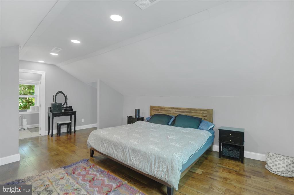 Morrisville, Pennsylvania, 19067, United States, 3 Bedrooms Bedrooms, ,2 BathroomsBathrooms,Residential,For Sale,1907404