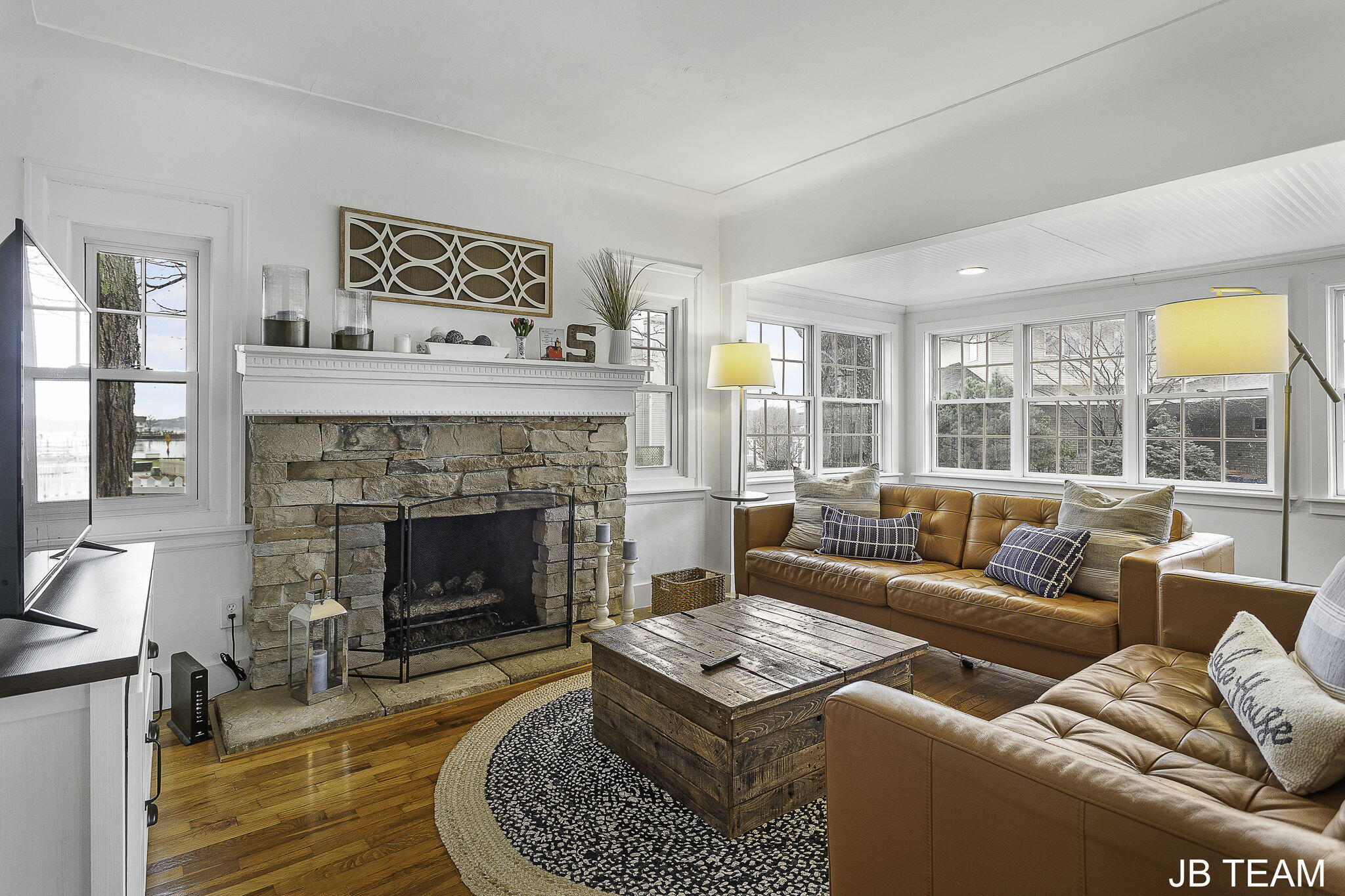 Holland, Michigan, 49423, United States, 3 Bedrooms Bedrooms, ,2 BathroomsBathrooms,Residential,For Sale,1827568