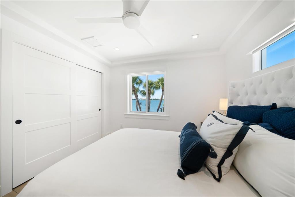 Largo, Florida, 33770, United States, 3 Bedrooms Bedrooms, ,4 BathroomsBathrooms,Residential,For Sale,1989168