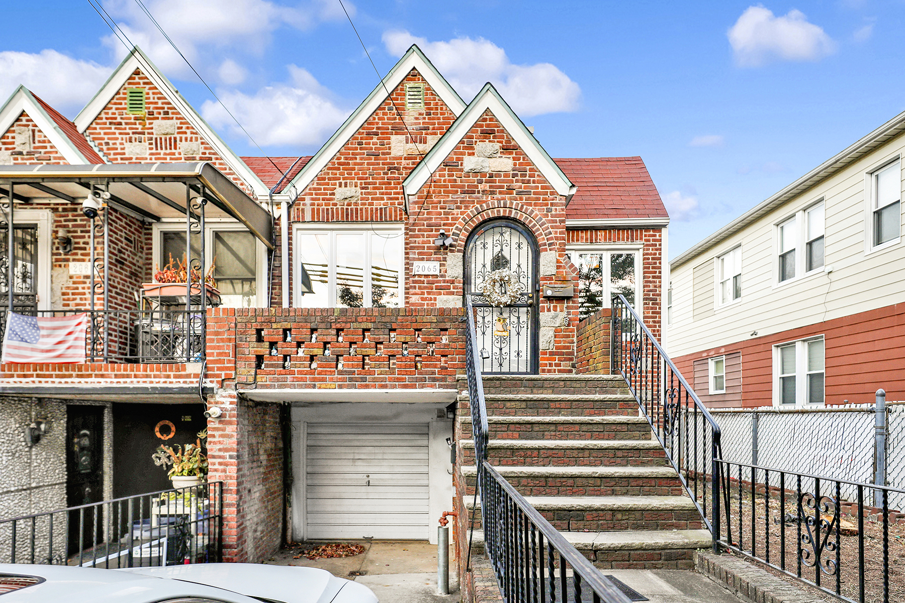 Brooklyn, New York, 11234, United States, 3 Bedrooms Bedrooms, ,2 BathroomsBathrooms,Residential,For Sale,1974509