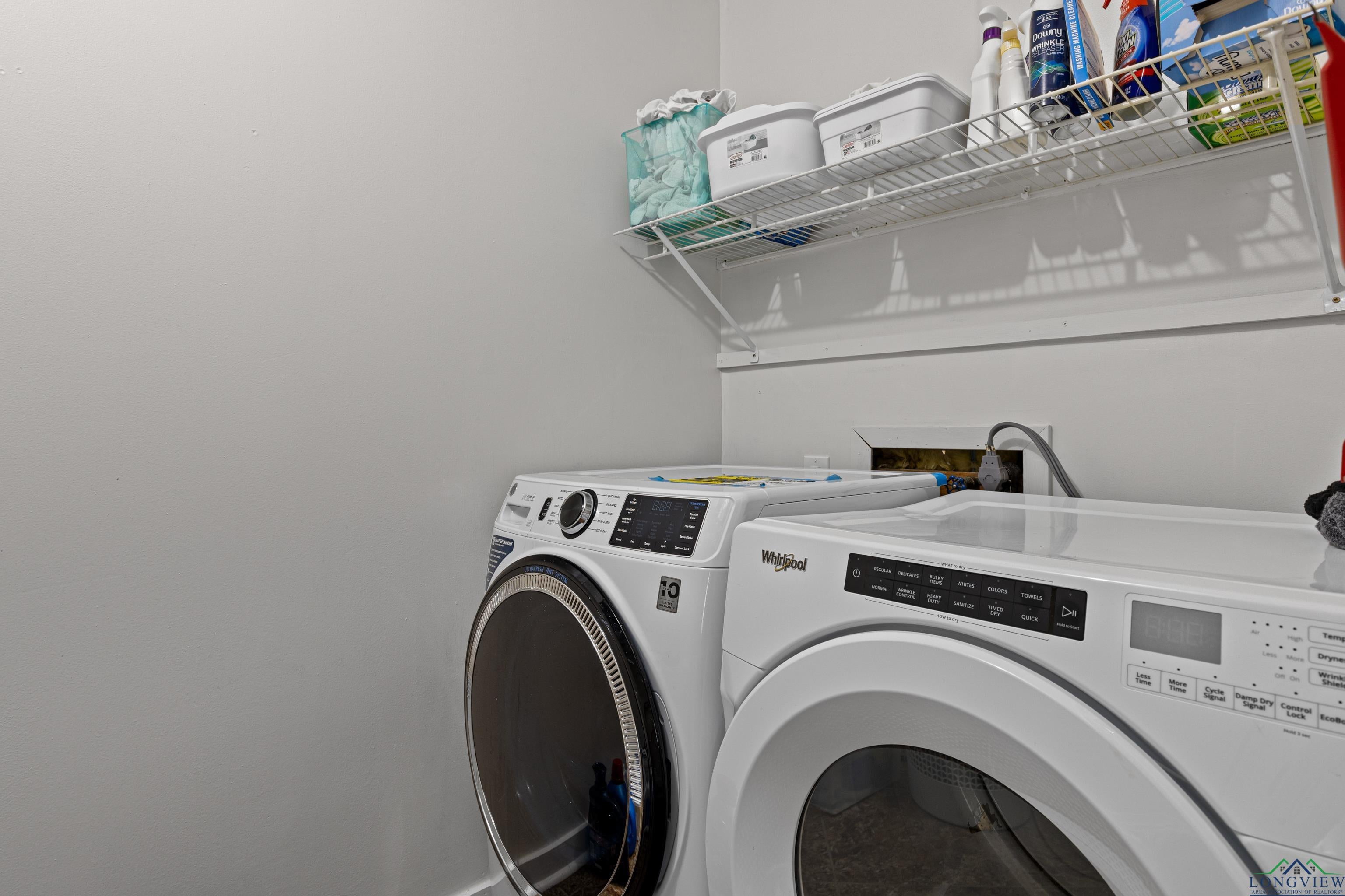 Jefferson, Texas, 75657, United States, 4 Bedrooms Bedrooms, ,4 BathroomsBathrooms,Residential,For Sale,1985697