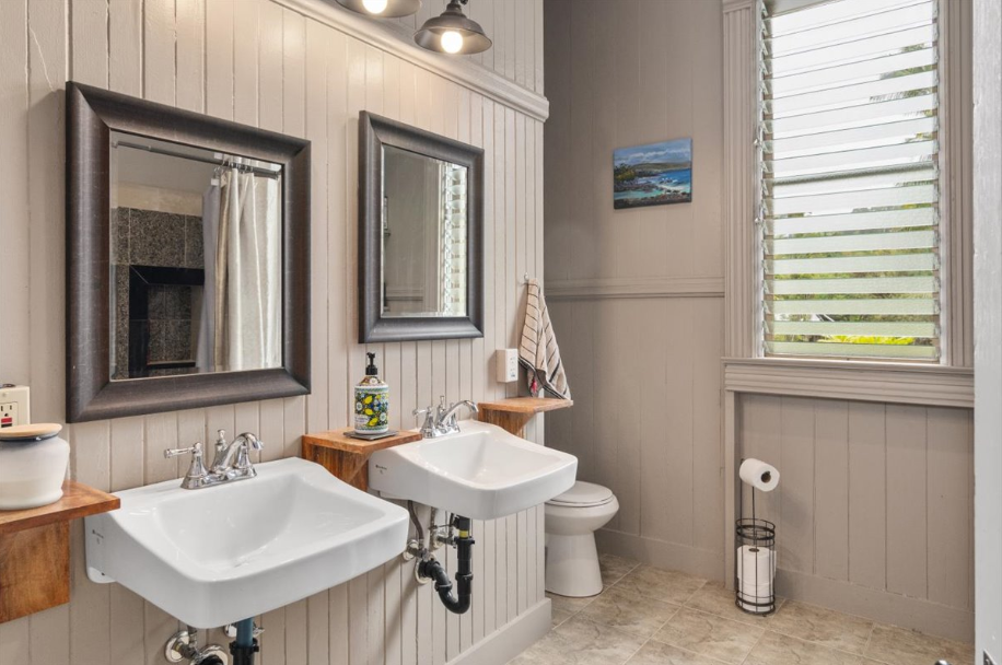 Hakalau, Hawaii, 96710, United States, 4 Bedrooms Bedrooms, ,3 BathroomsBathrooms,Residential,For Sale,1974995