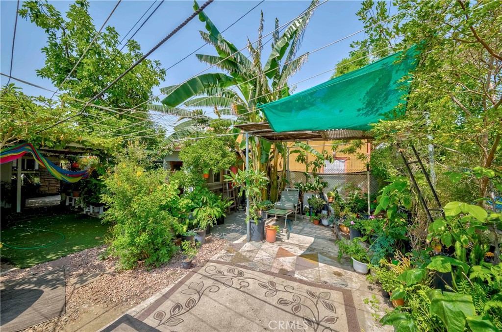 Los Angeles, California, 90018, United States, 3 Bedrooms Bedrooms, ,1 BathroomBathrooms,Residential,For Sale,1887928