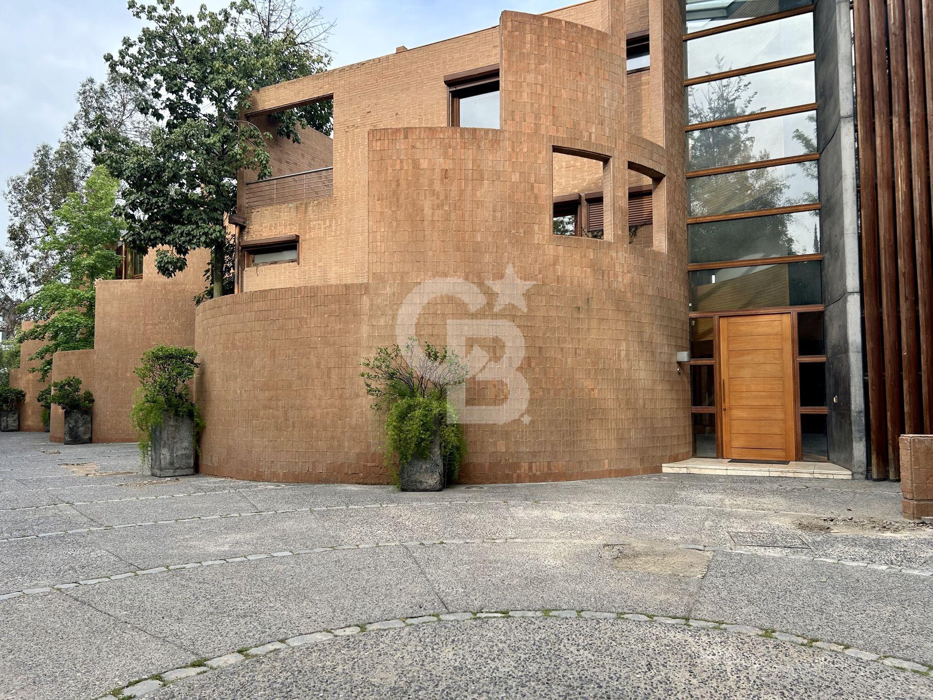 Vitacura, Chile, 5 Bedrooms Bedrooms, ,5 BathroomsBathrooms,Residential,For Sale,1969115