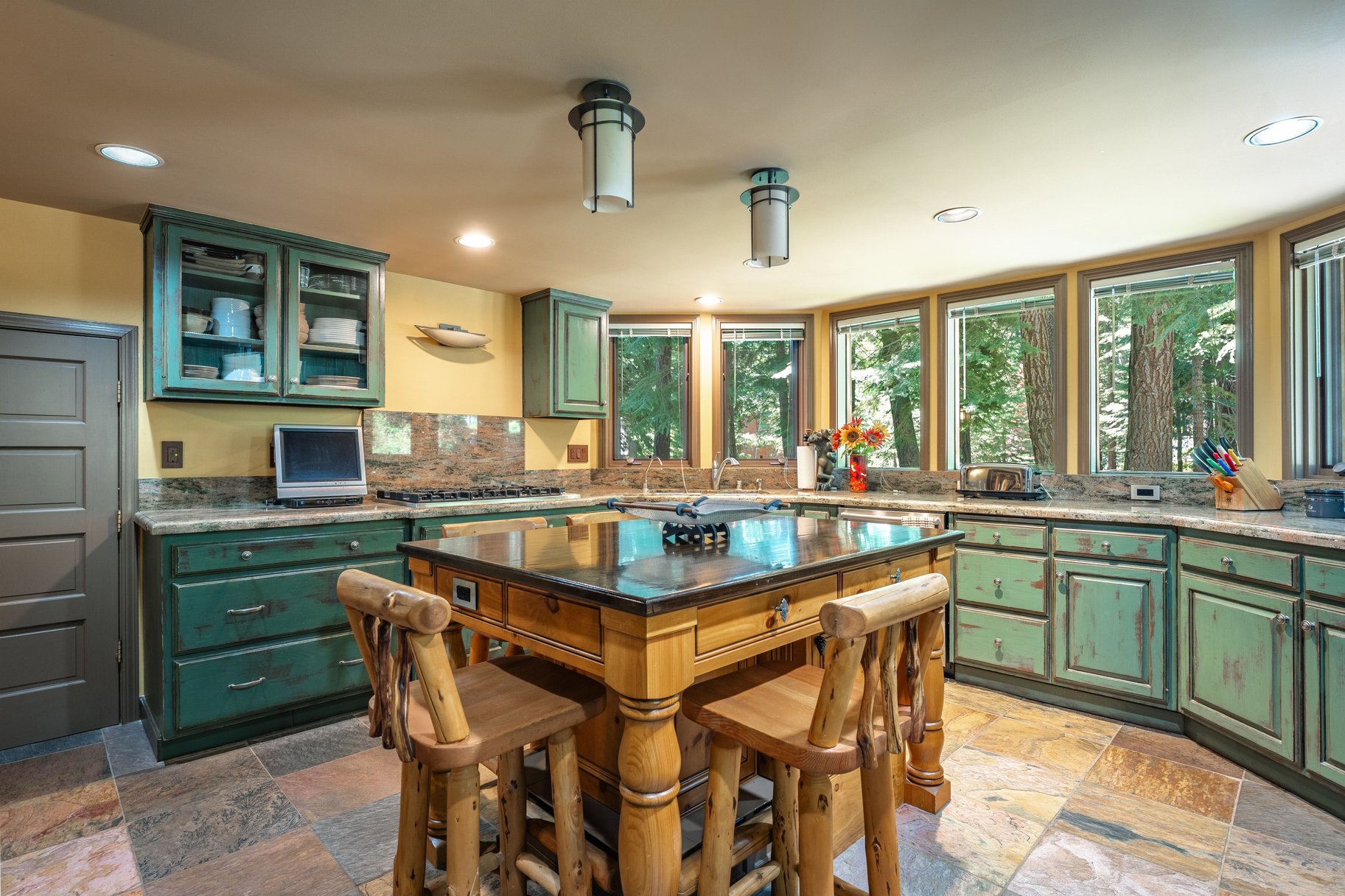  Carnelian Bay home backing to forest service and with an additional vacant lot - 物件實景