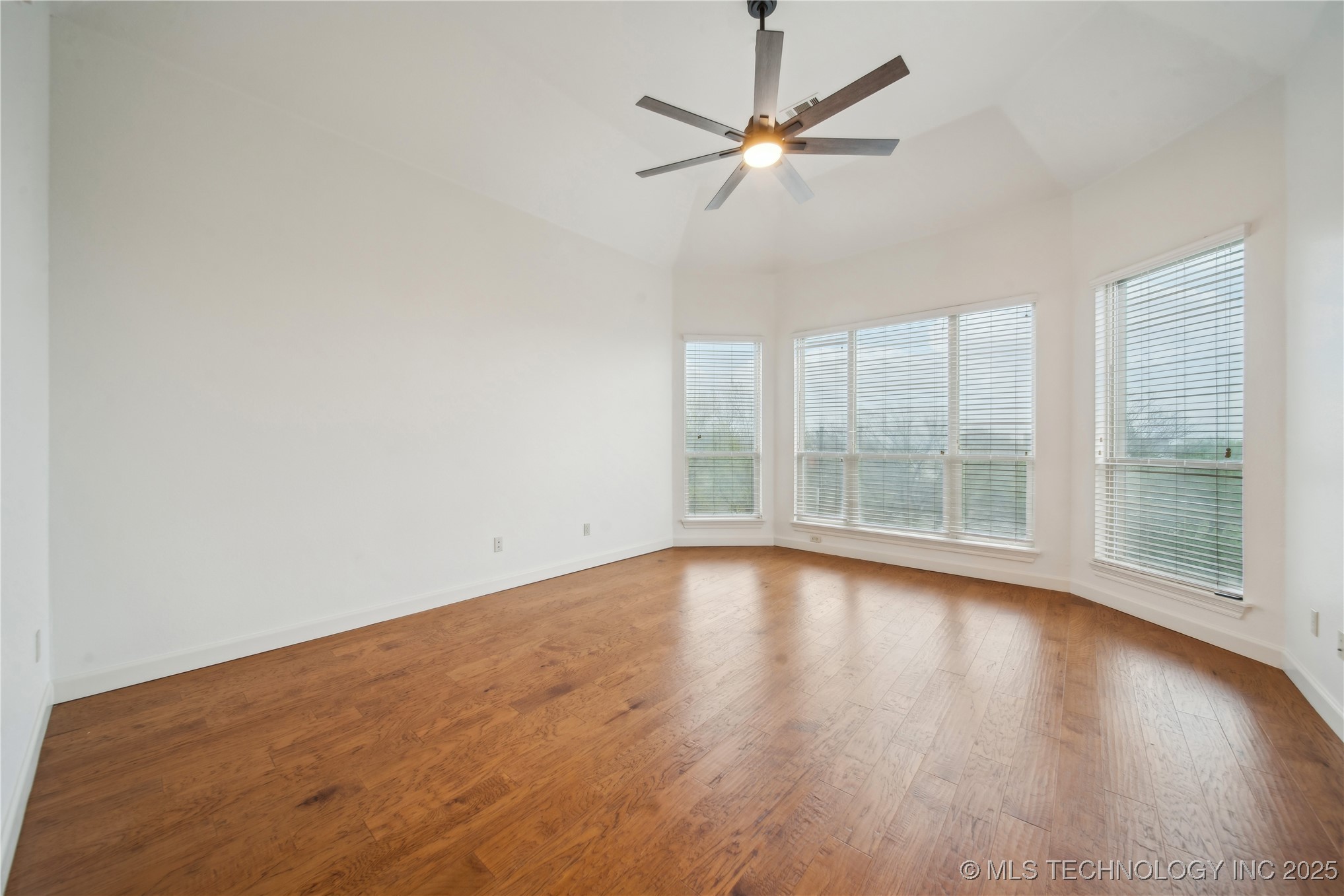 Tulsa, Oklahoma, 74145, United States, 5 Bedrooms Bedrooms, ,4 BathroomsBathrooms,Residential,For Sale,1758720