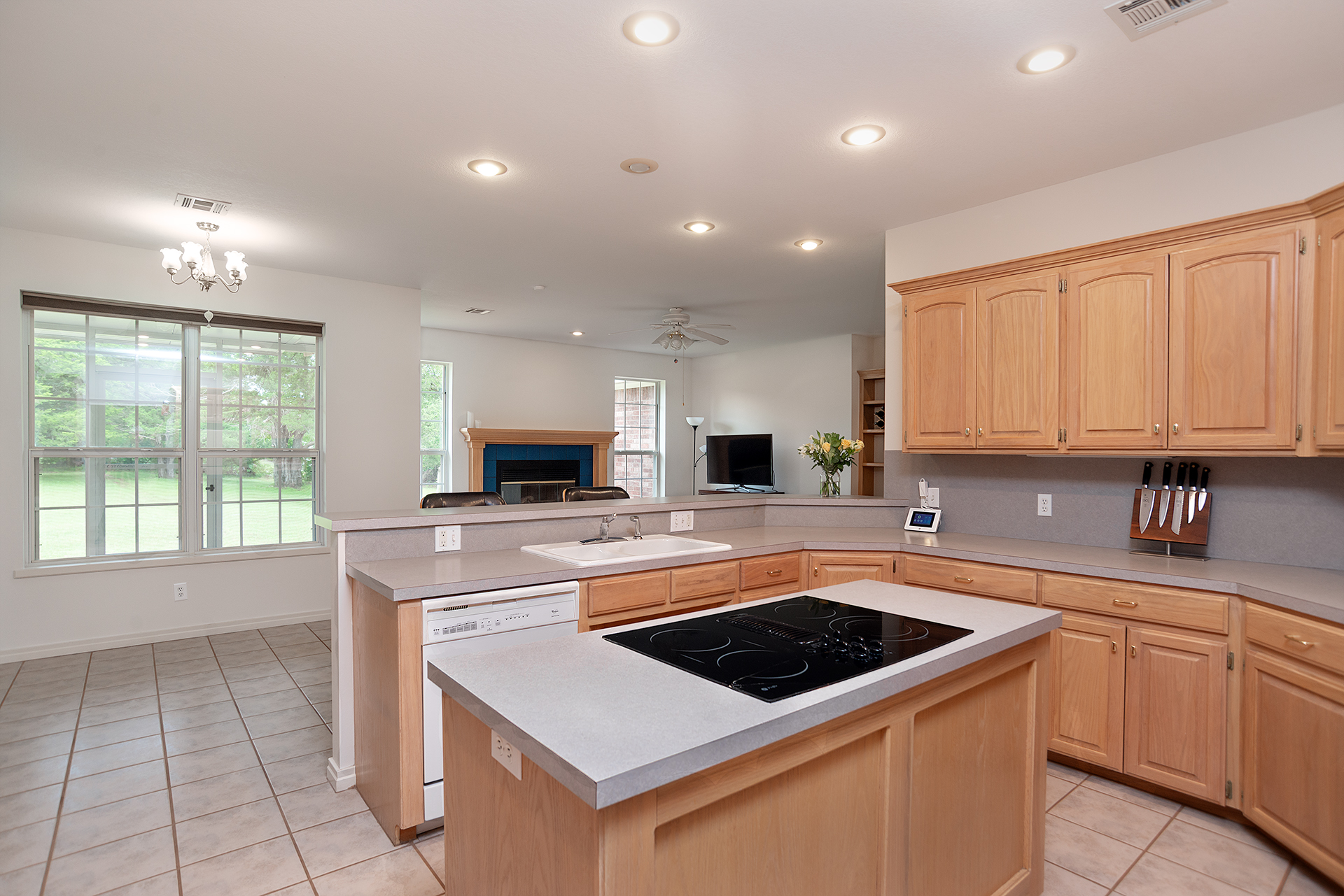 Stillwater, Oklahoma, 74074, United States, 4 Bedrooms Bedrooms, ,Residential,For Sale,1981007