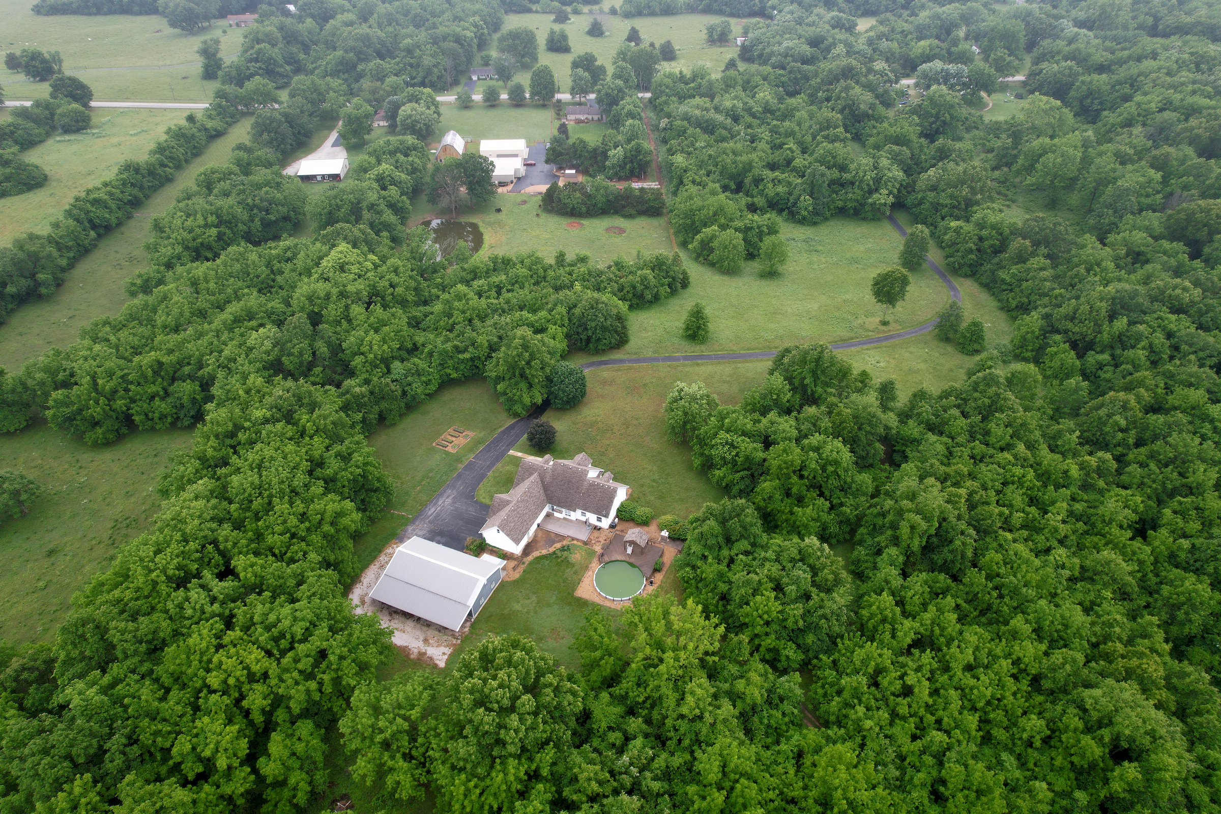Springfield, Missouri, 65803, United States, 5 Bedrooms Bedrooms, ,3 BathroomsBathrooms,Residential,For Sale,2049332