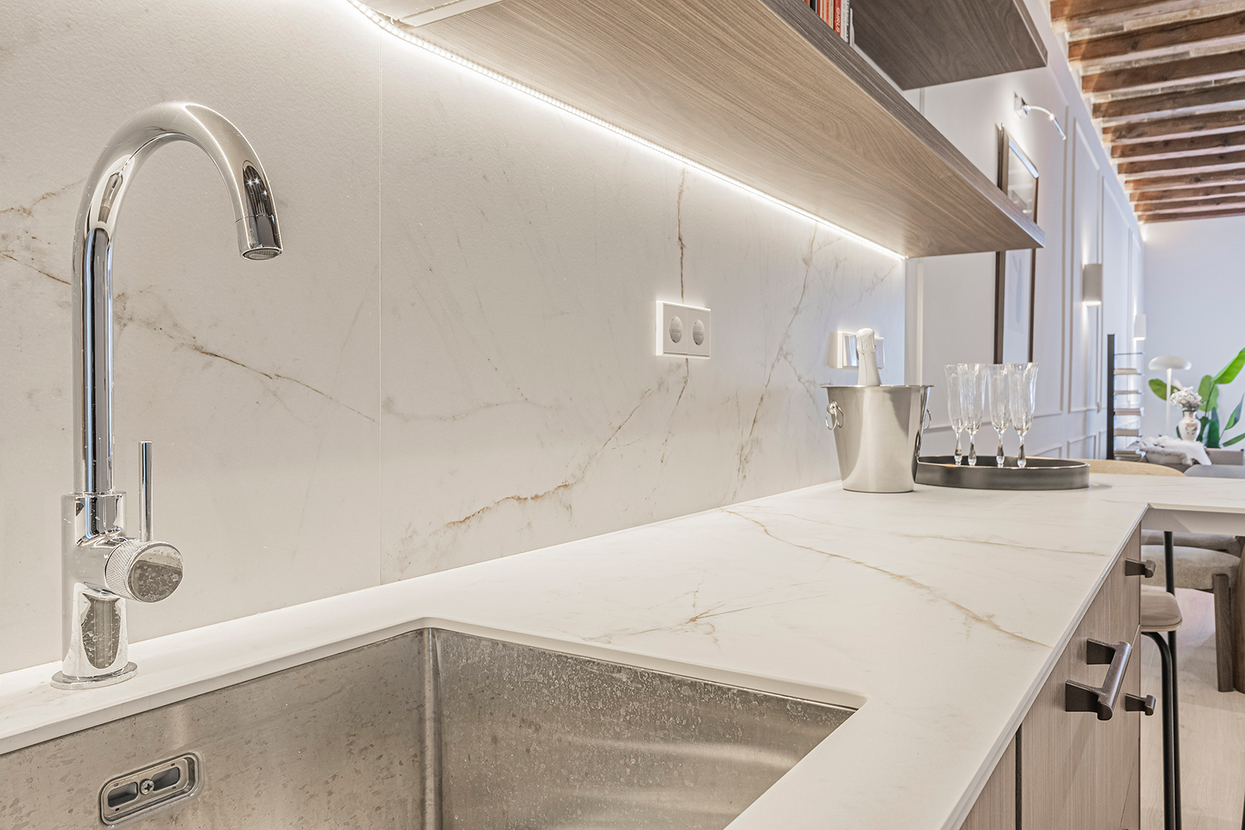  Recently renovated apartment near the sea and mountains - 物件實景