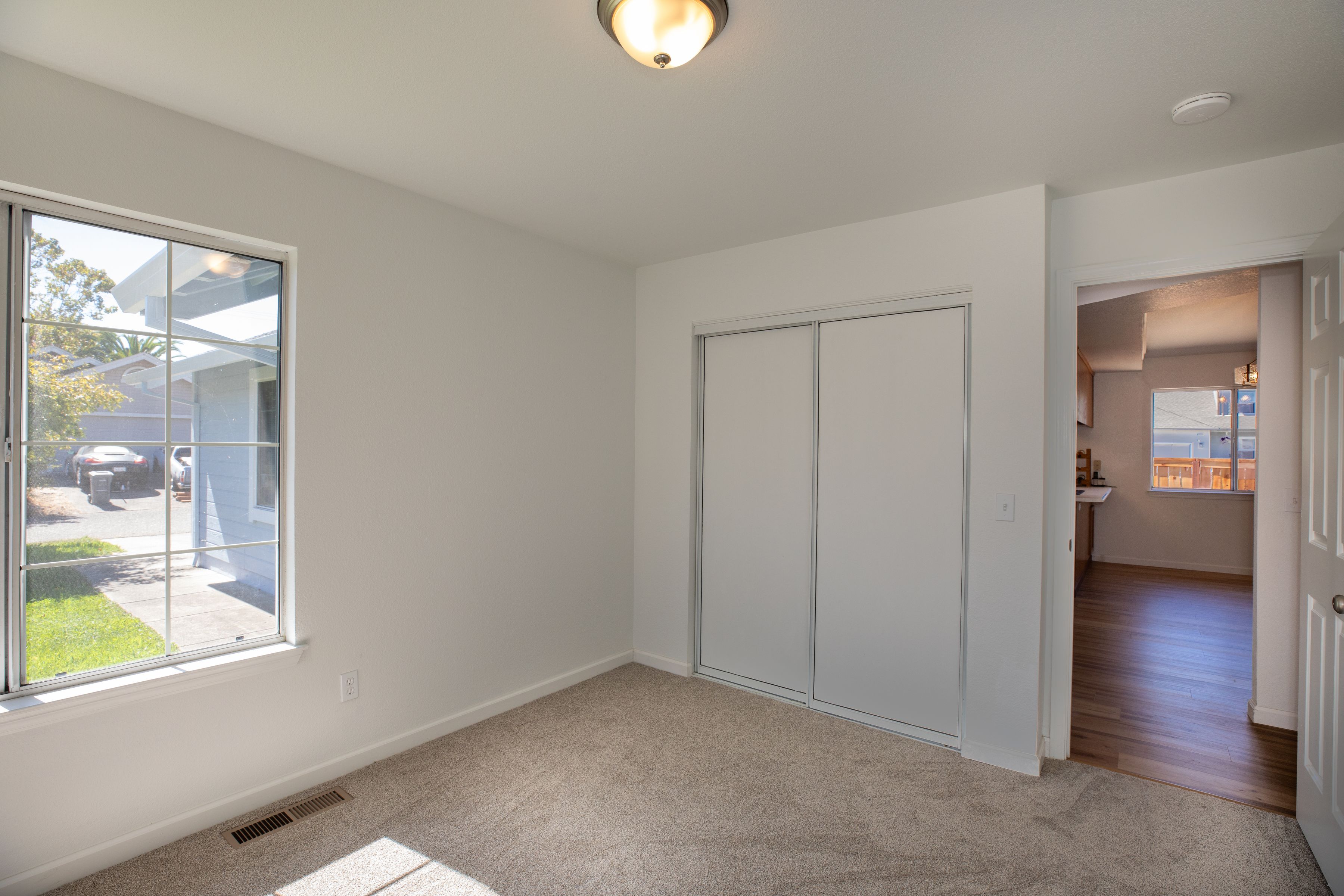  1621 Woodhue Avenue - 物件實景