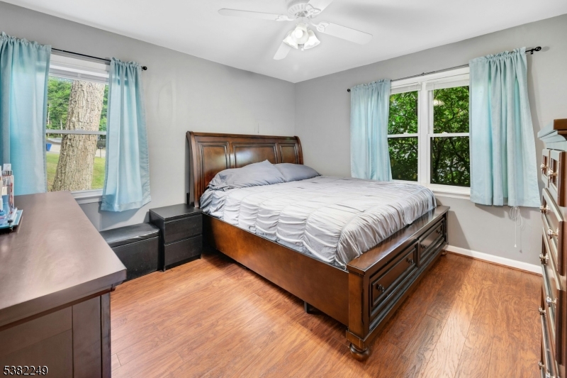 Rockaway Twp., New Jersey, 07866, United States, 3 Bedrooms Bedrooms, ,1 BathroomBathrooms,Residential,For Sale,1940622