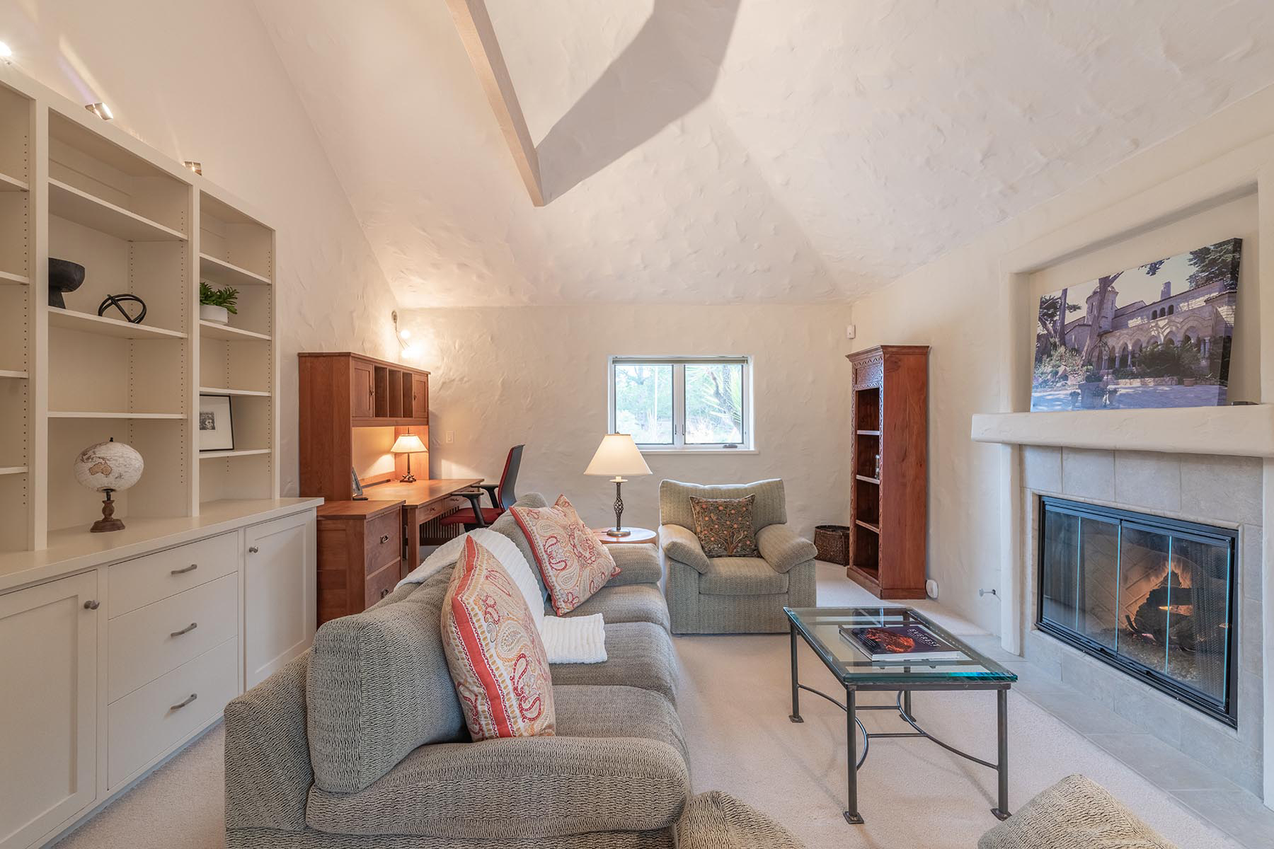  25987 Rio Vista Drive, Carmel - 物件實景