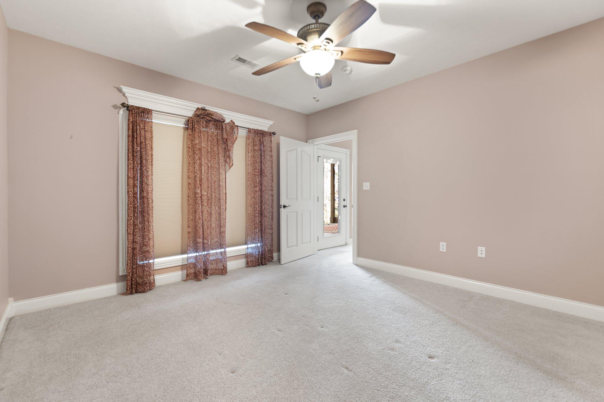 Monticello, Kentucky, 42633, United States, 4 Bedrooms Bedrooms, ,3 BathroomsBathrooms,Residential,For Sale,1691685