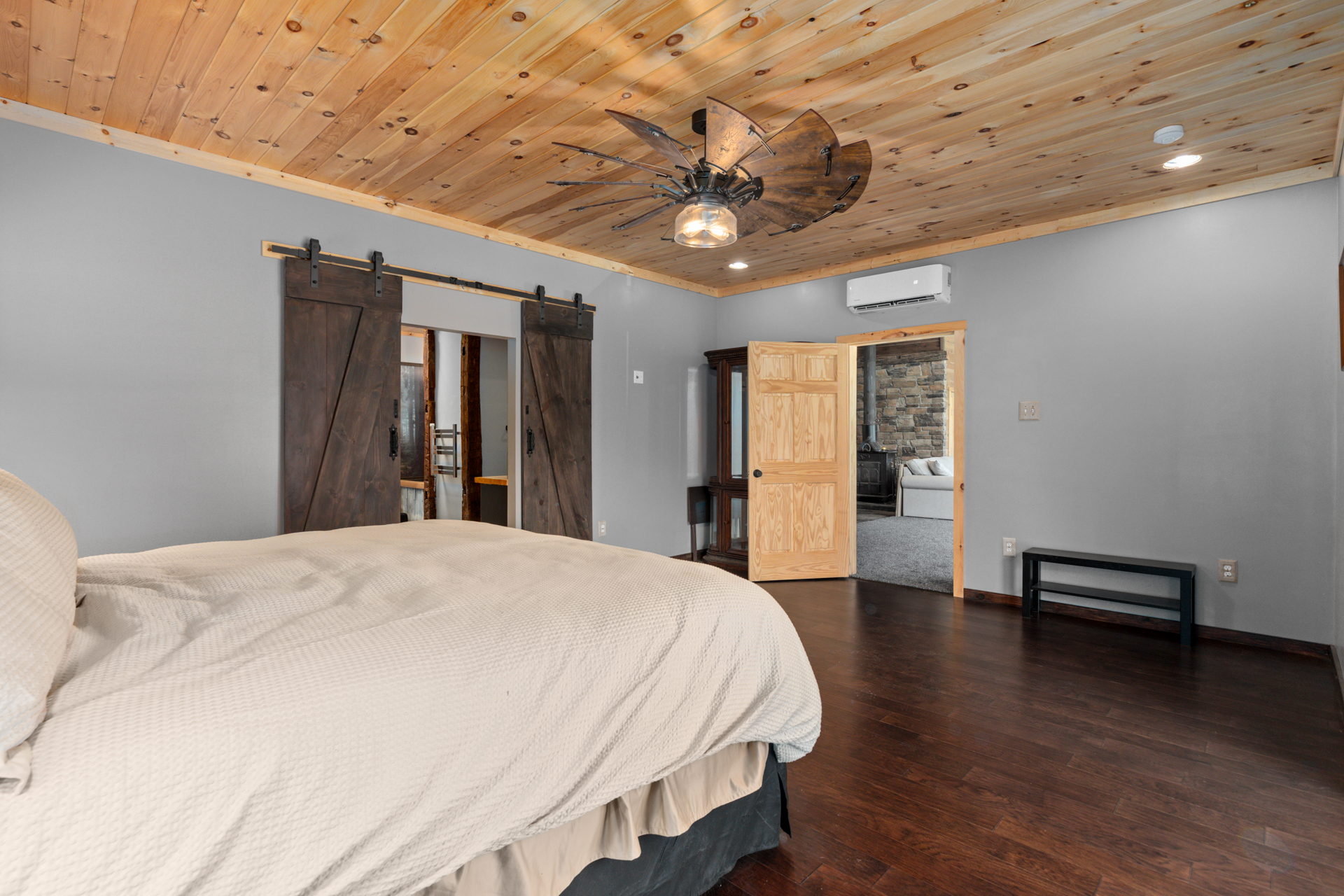 Sawyerville, Illinois, 62085, United States, 3 Bedrooms Bedrooms, ,3 BathroomsBathrooms,Residential,For Sale,1983807