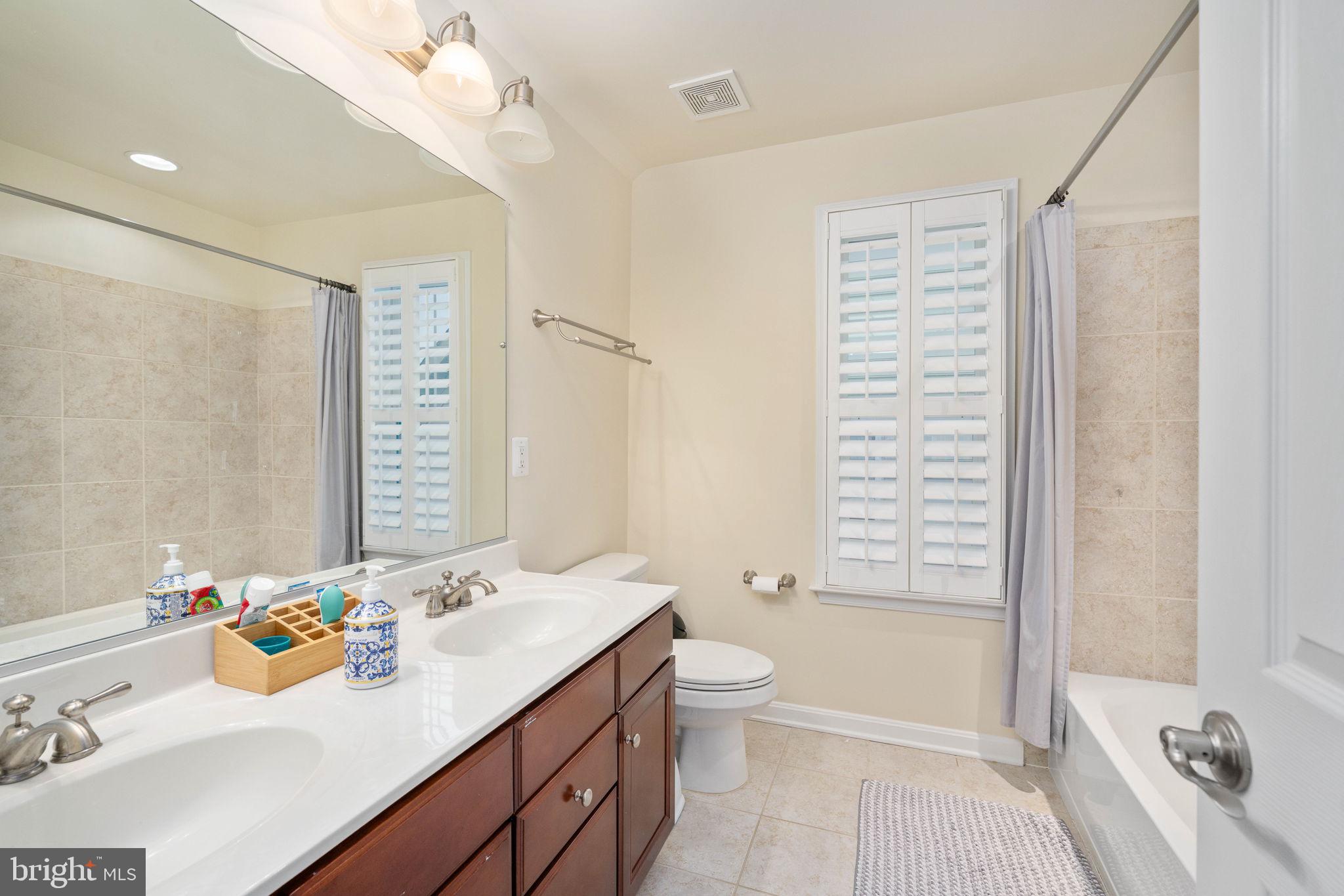 Alexandria, Virginia, 22315, United States, 4 Bedrooms Bedrooms, ,4 BathroomsBathrooms,Residential,For Sale,2001217