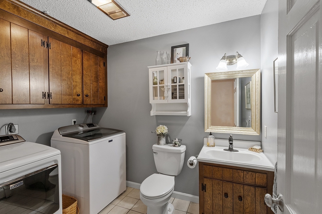 Pepperell, Massachusetts, 01463, United States, 4 Bedrooms Bedrooms, ,3 BathroomsBathrooms,Residential,For Sale,1930074