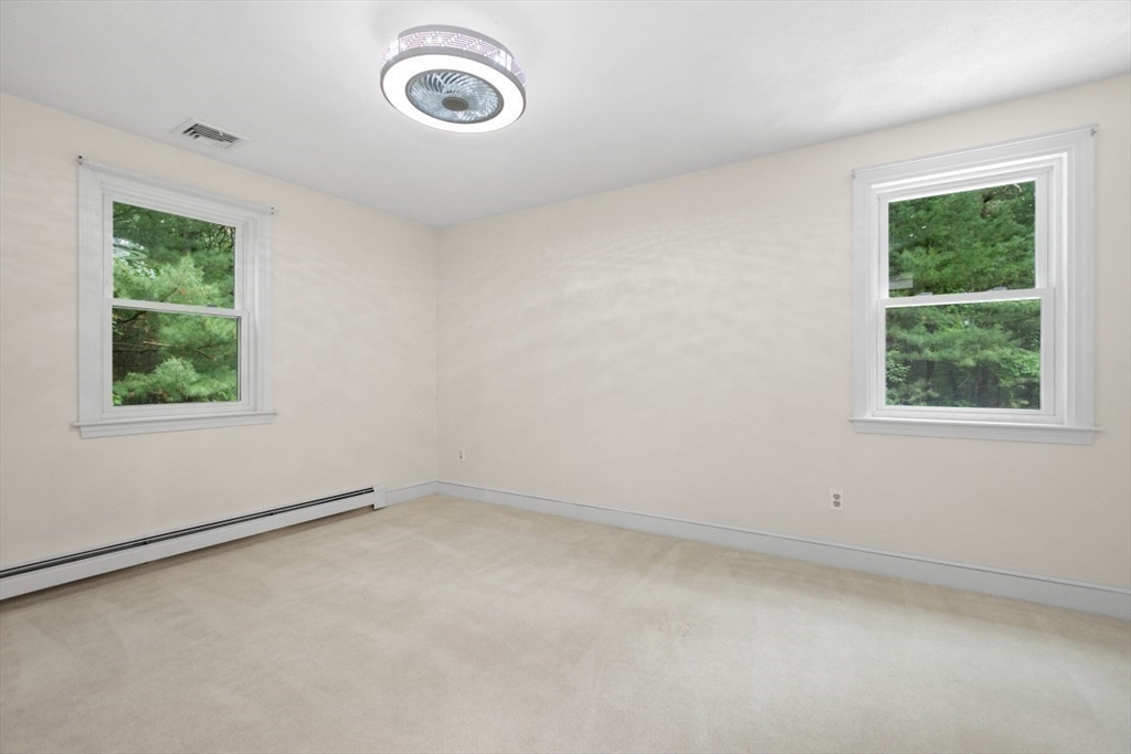 Rowley, Massachusetts, 01969, United States, 4 Bedrooms Bedrooms, ,3 BathroomsBathrooms,Residential,For Sale,1867579