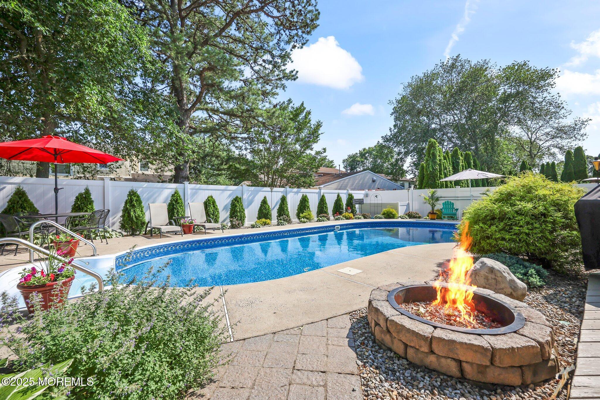 Howell, New Jersey, 07731, United States, 5 Bedrooms Bedrooms, ,3 BathroomsBathrooms,Residential,For Sale,1935979