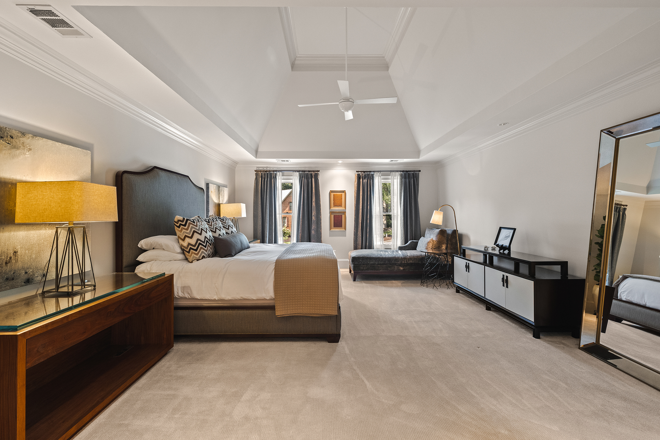  Refined Living on a Quiet Cul-de-sac in Chastain Park - 物件實景