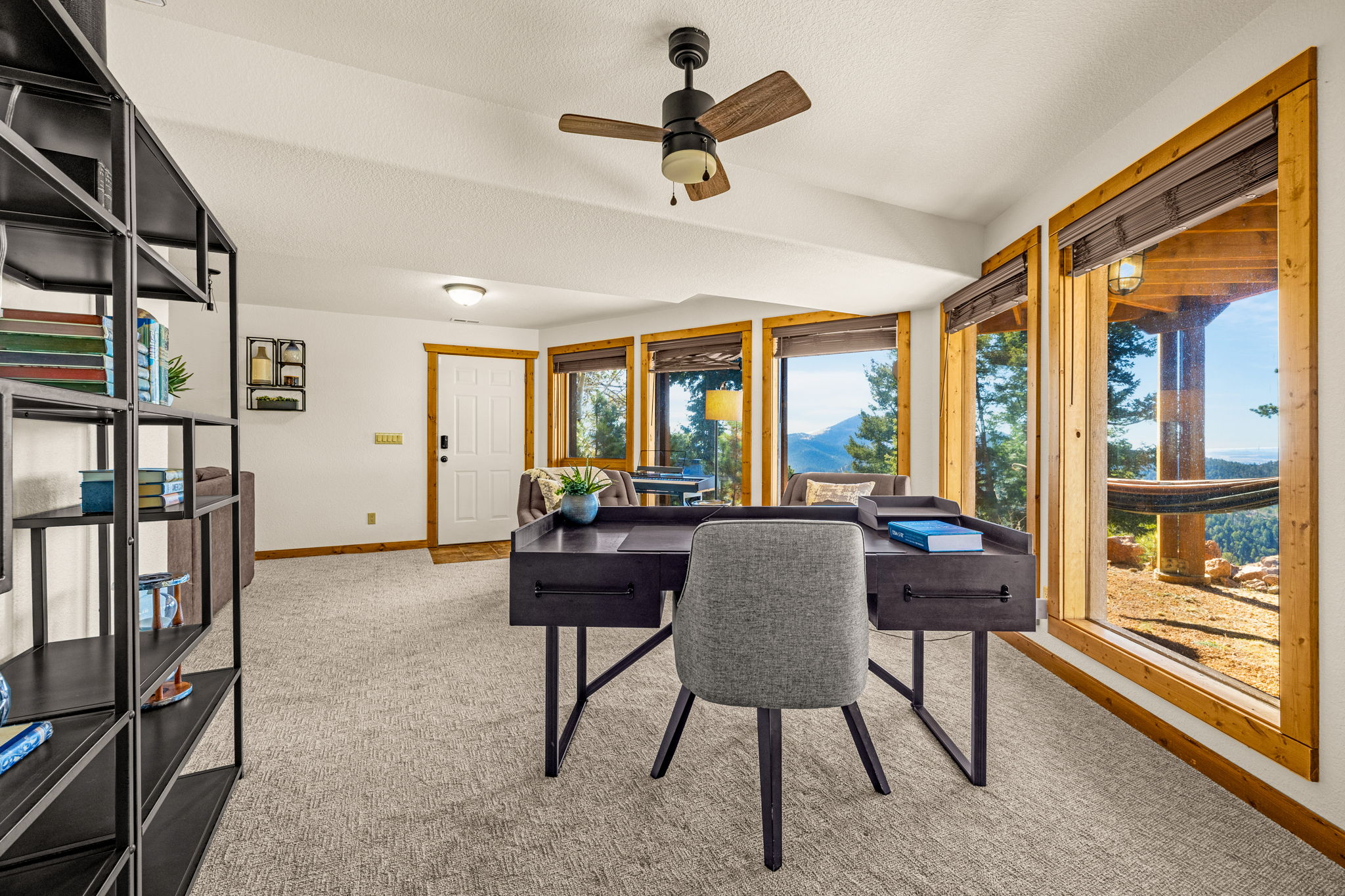 Cripple Creek, Colorado, 80813, United States, 3 Bedrooms Bedrooms, ,3 BathroomsBathrooms,Residential,For Sale,1997050