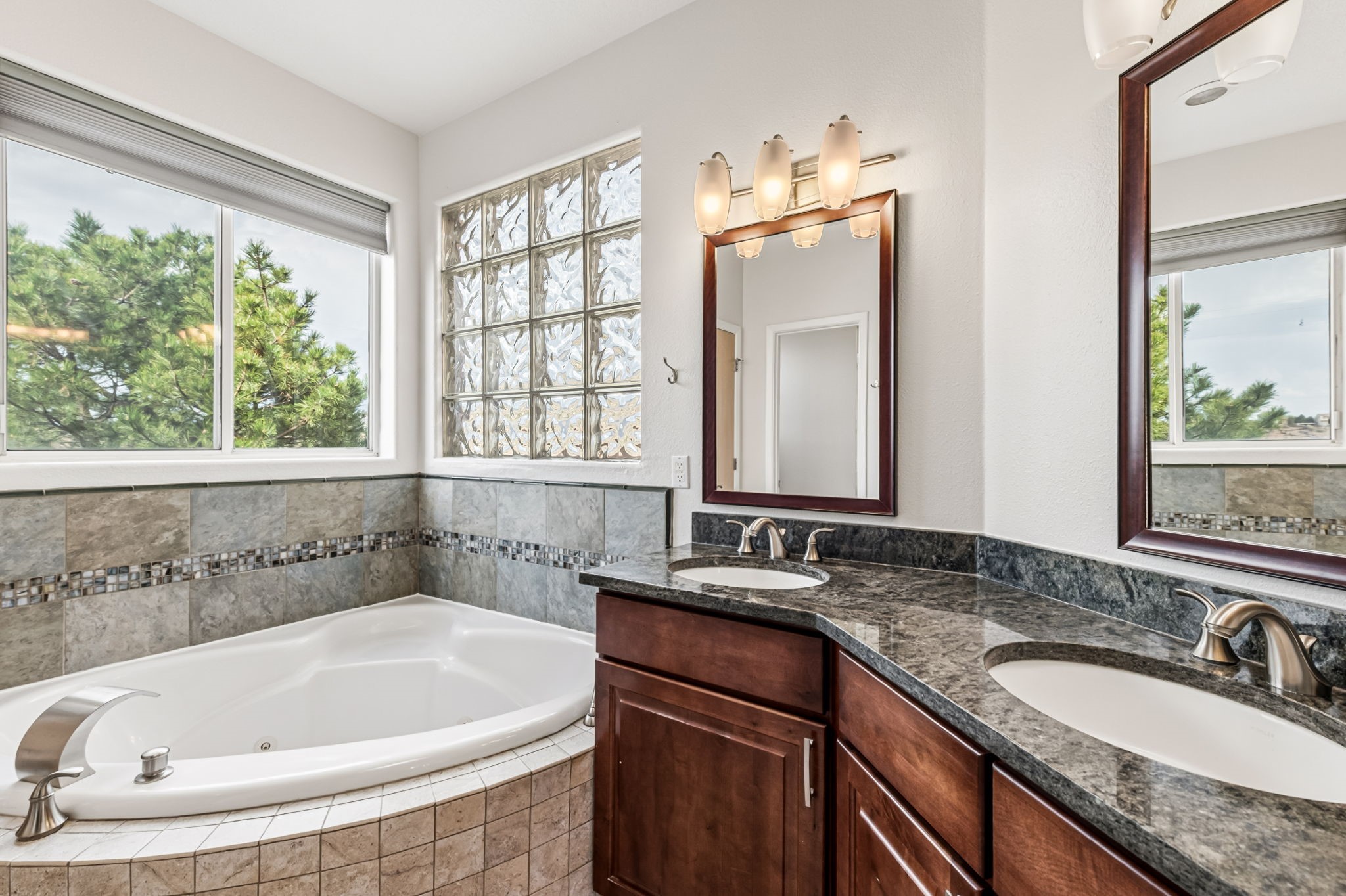  901 Calle Coronado - 物件實景