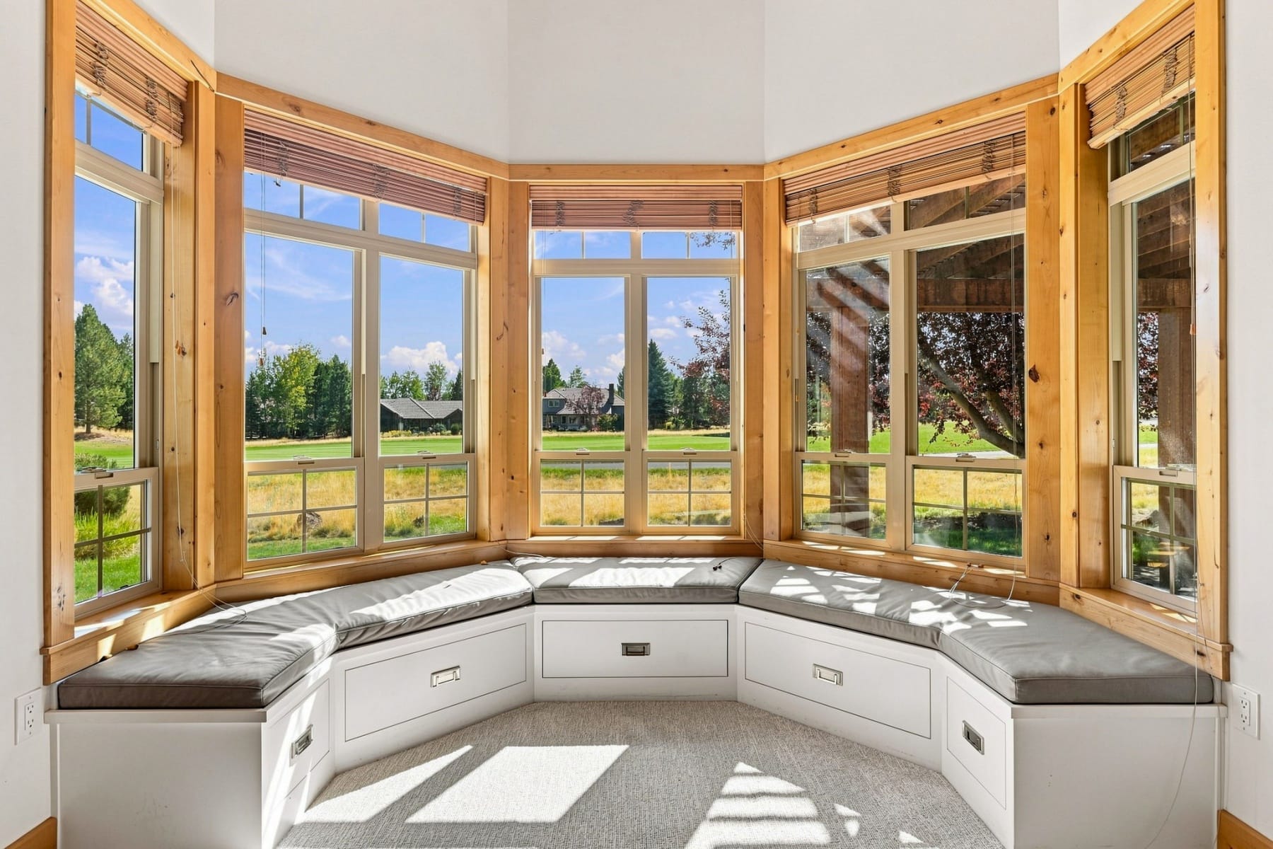  19309 Soda Springs Drive Bend, OR 97702 - 物件實景