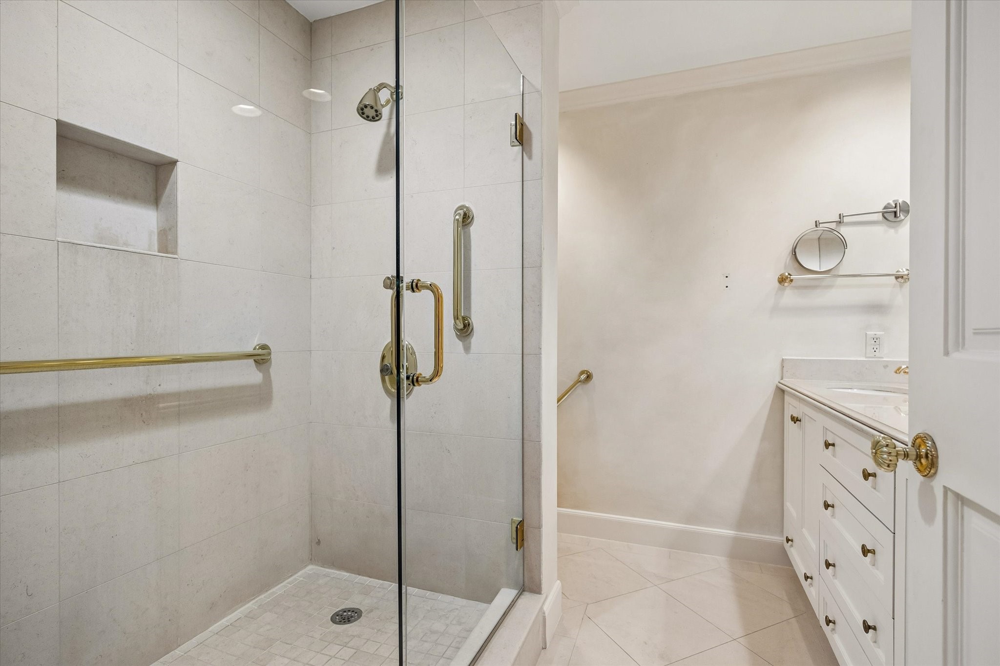  3711 San Felipe Street #14A - 物件實景