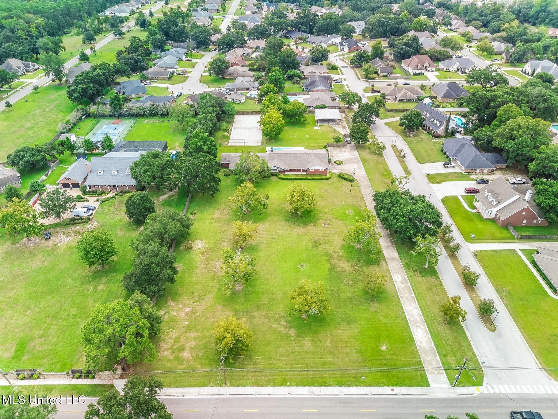 Long Beach, Mississippi, 39560, United States, 5 Bedrooms Bedrooms, ,4 BathroomsBathrooms,Residential,For Sale,1939347
