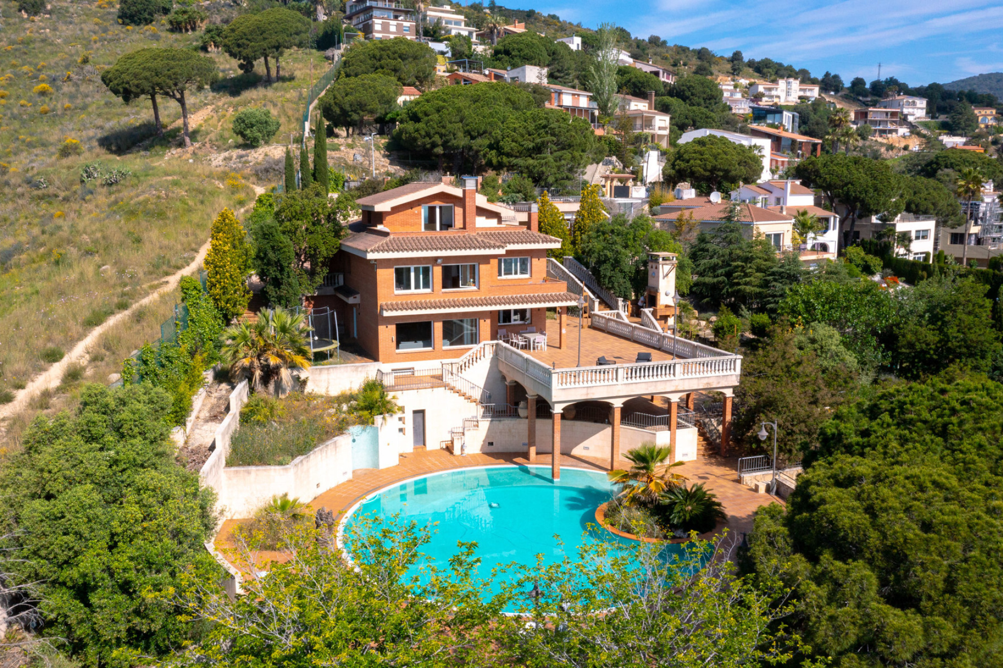  Elegant and stately residence with the best views. - 物件實景