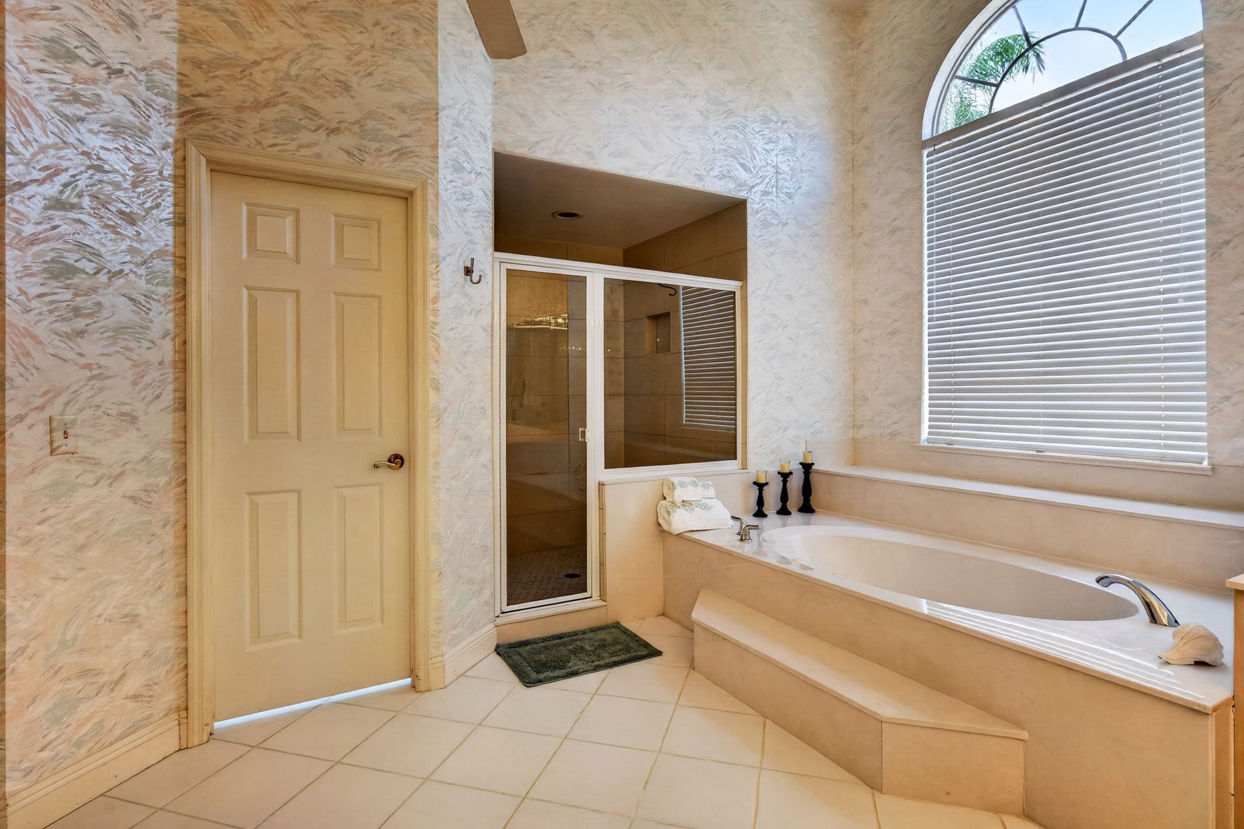  900 Bluegrass Lane, Rockledge, FL, 32955 - 物件實景
