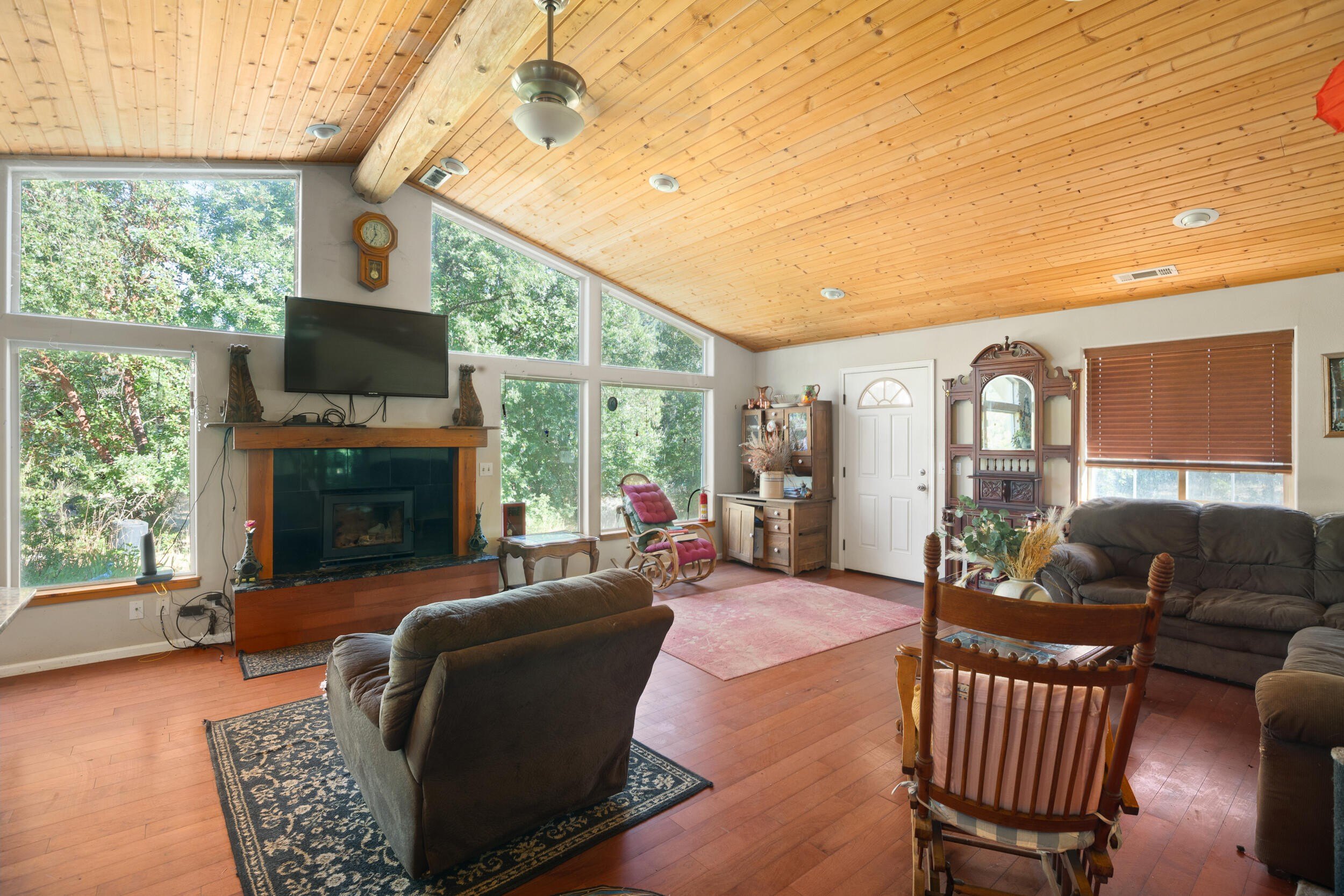 Selma, Oregon, 97538, United States, 3 Bedrooms Bedrooms, ,2 BathroomsBathrooms,Residential,For Sale,1980264