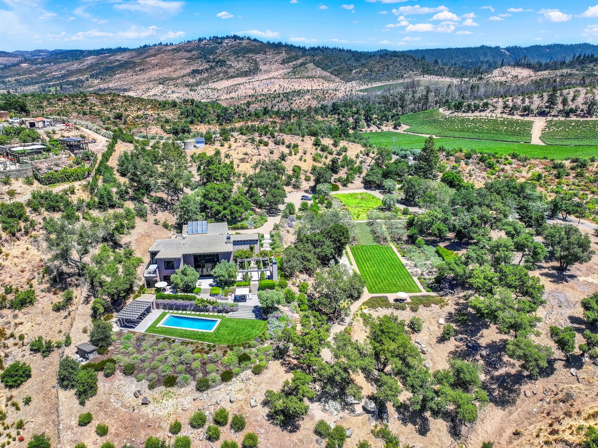  Exceptional Napa Valley Estate Set On 40 Private Acres - 物件實景