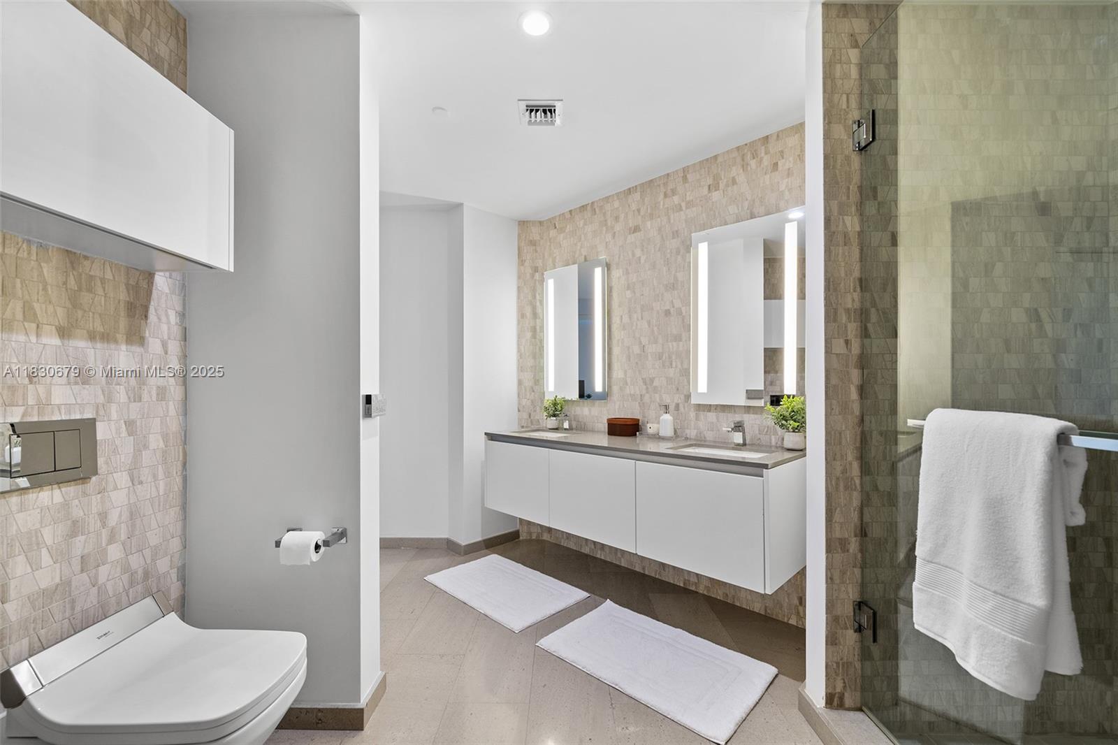 Miami, Florida, 33131, United States, 2 Bedrooms Bedrooms, ,3 BathroomsBathrooms,Residential,For Sale,1877459