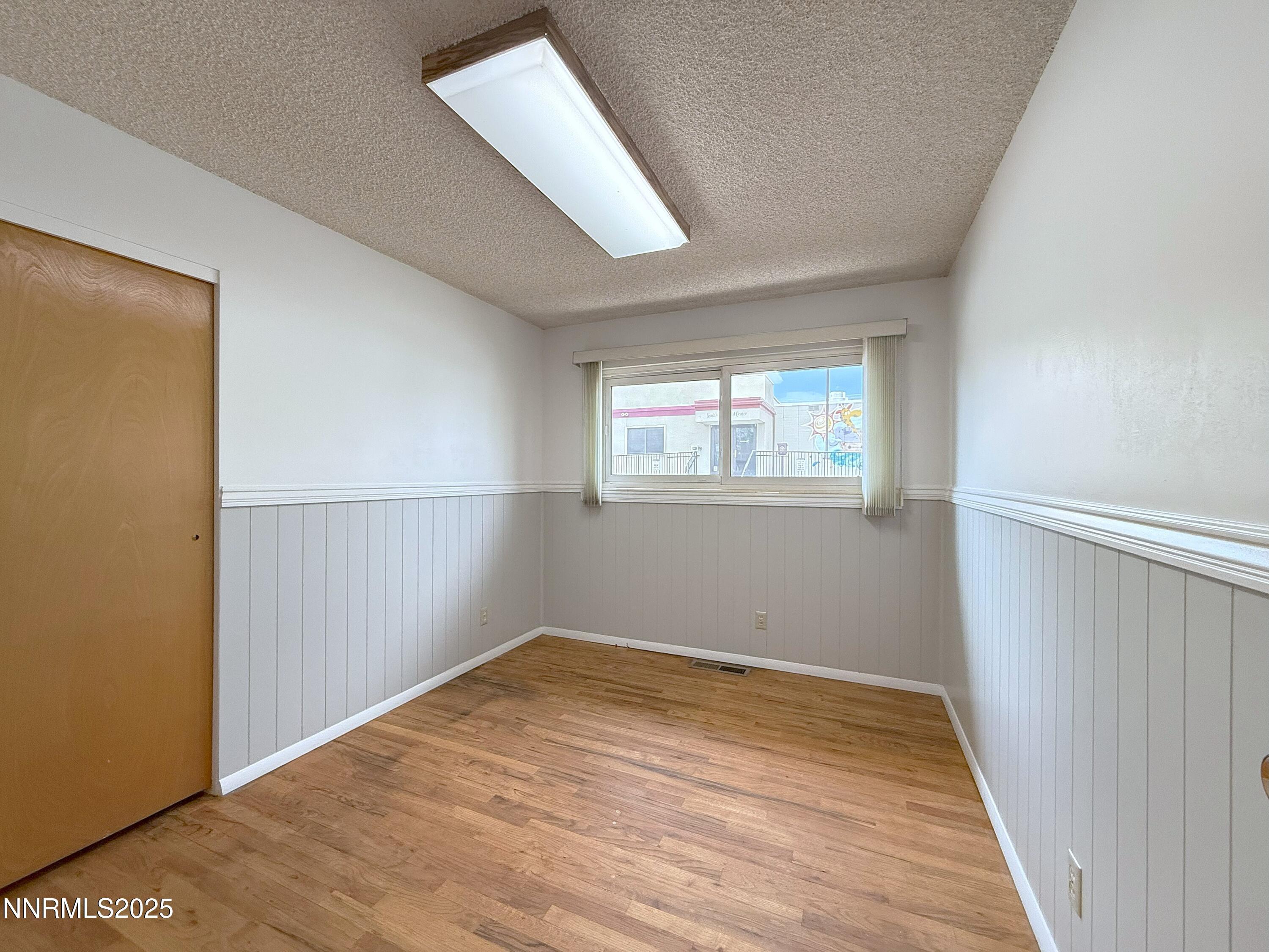 Reno, Nevada, 89503, United States, 4 Bedrooms Bedrooms, ,2 BathroomsBathrooms,Residential,For Sale,1849793