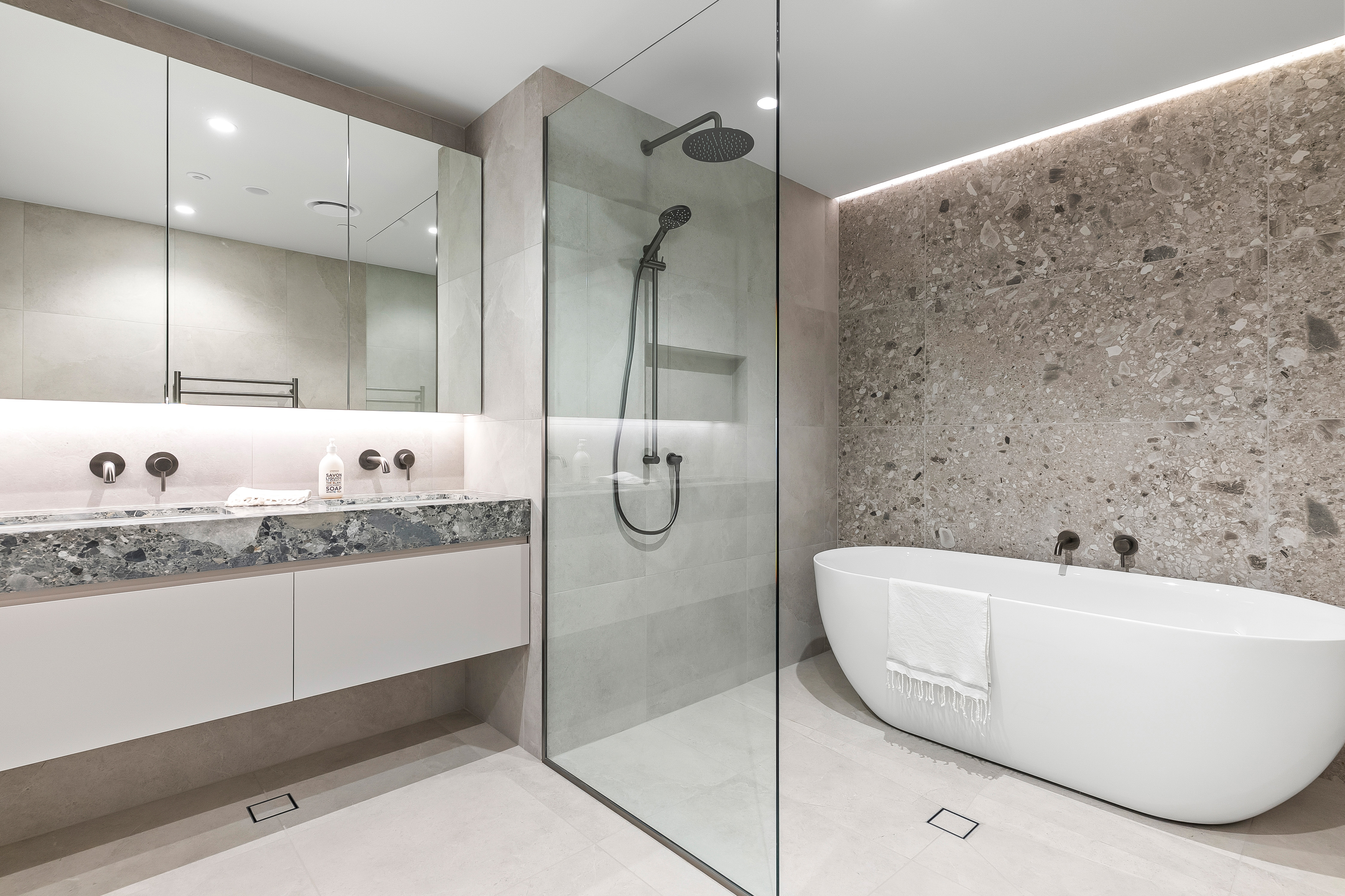  203/81 Carlton Gore Road - 物件實景