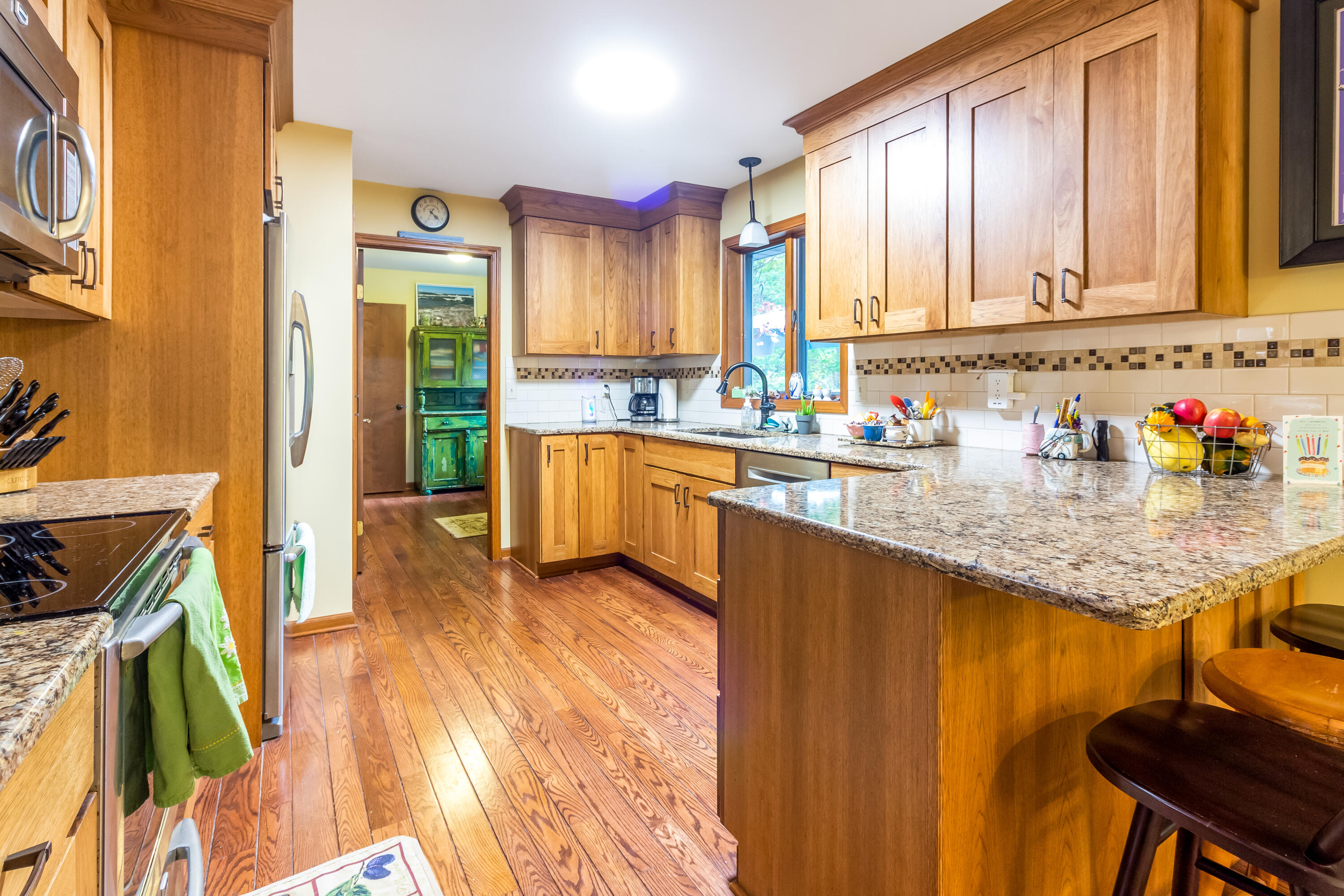 Fennville, Michigan, 49408, United States, 3 Bedrooms Bedrooms, ,3 BathroomsBathrooms,Residential,For Sale,1974475