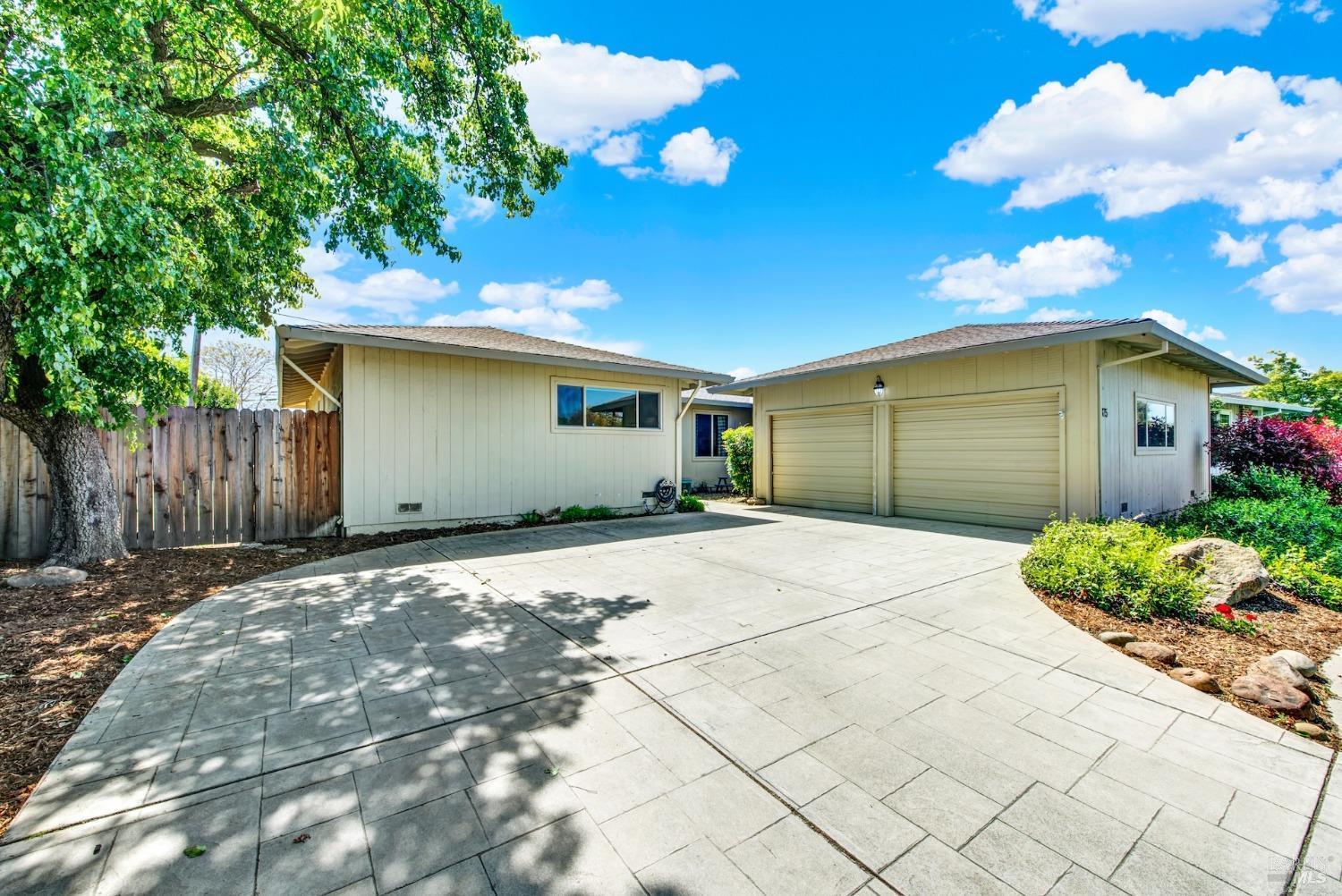 Dixon, California, 95620, United States, 3 Bedrooms Bedrooms, ,2 BathroomsBathrooms,Residential,For Sale,1943662