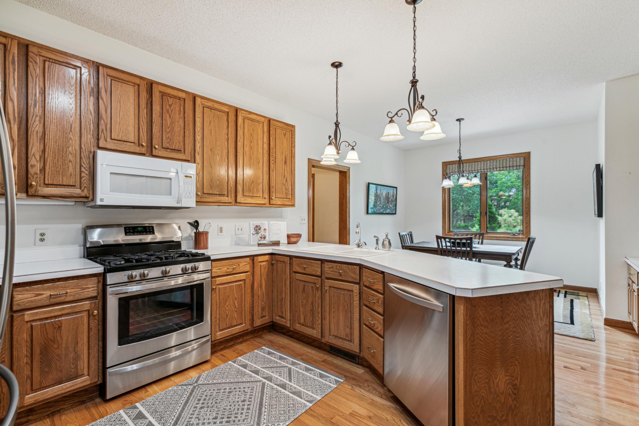 Lake Elmo, Minnesota, 55042, United States, 4 Bedrooms Bedrooms, ,3 BathroomsBathrooms,Residential,For Sale,1969161