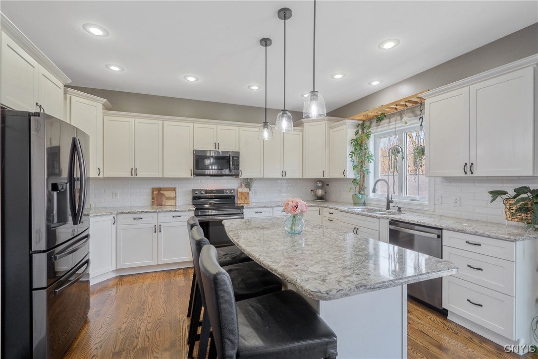 Oswego, New York, 13126, United States, 4 Bedrooms Bedrooms, ,4 BathroomsBathrooms,Residential,For Sale,1987405